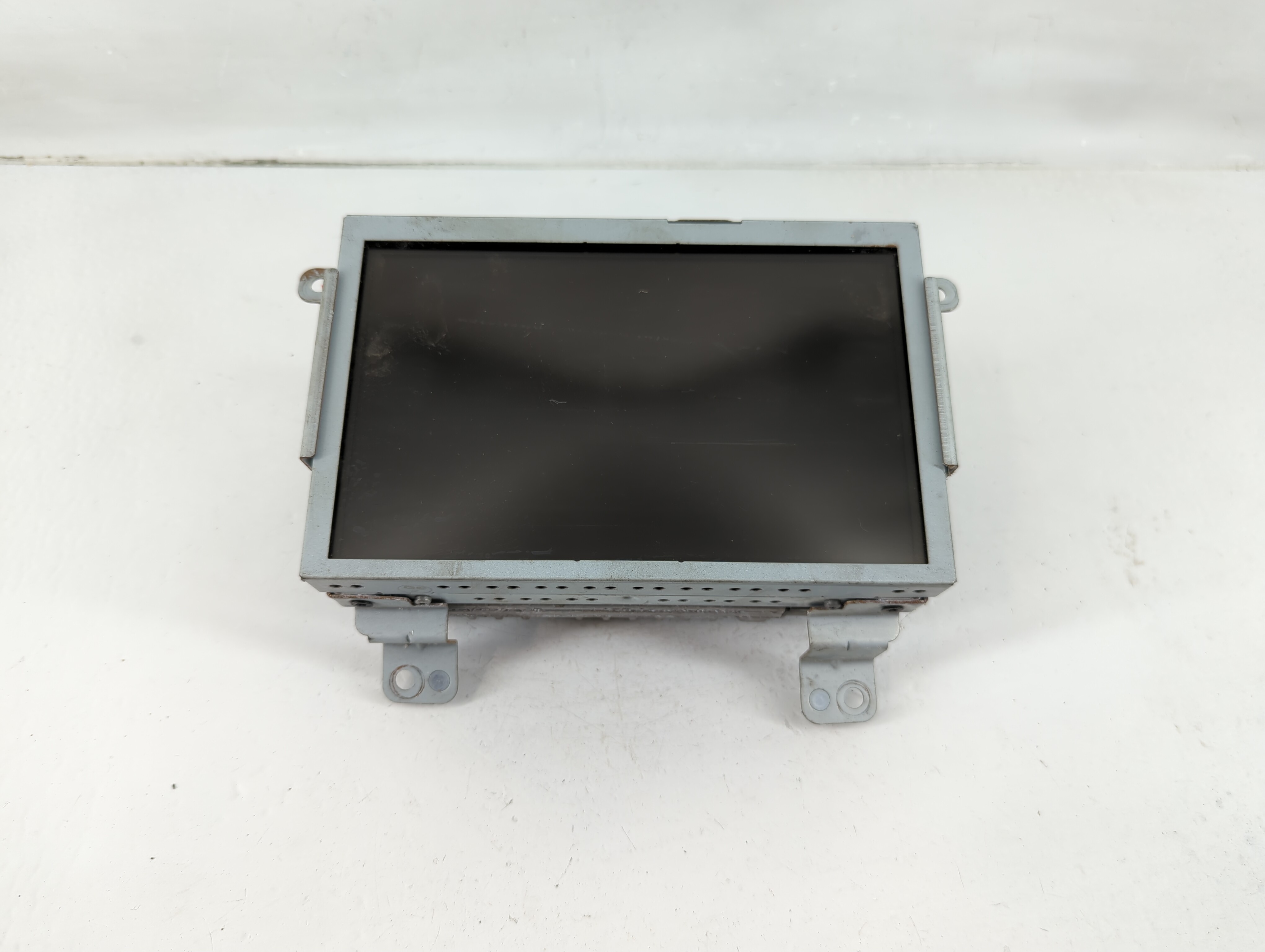 2013 Ford Taurus Information Display Screen 1118718 - Oemusedautoparts1.com