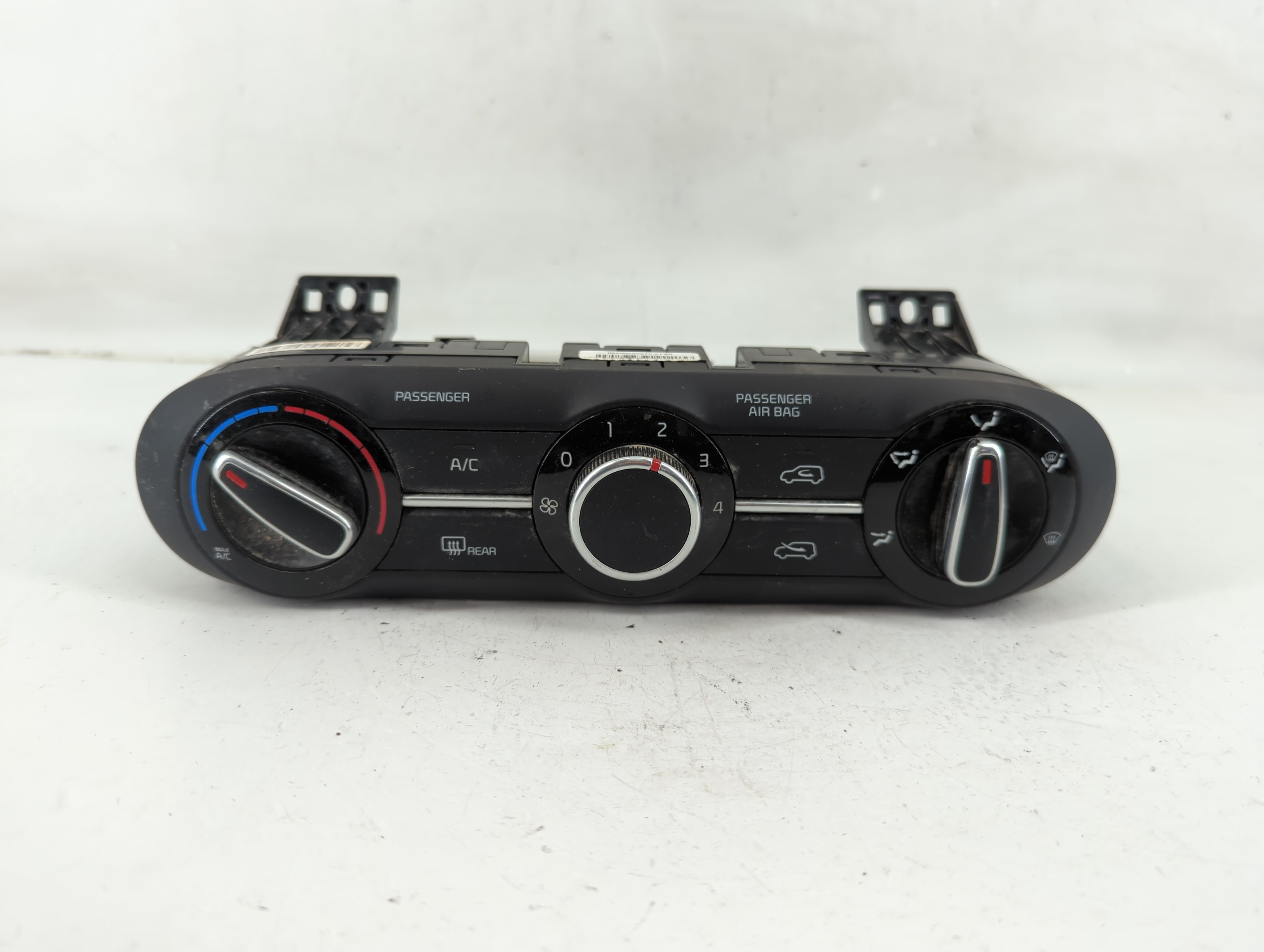 2020-2021 Kia Soul Ac Heater Climate Control 97250-k0650 1118735 - Oemusedautoparts1.com