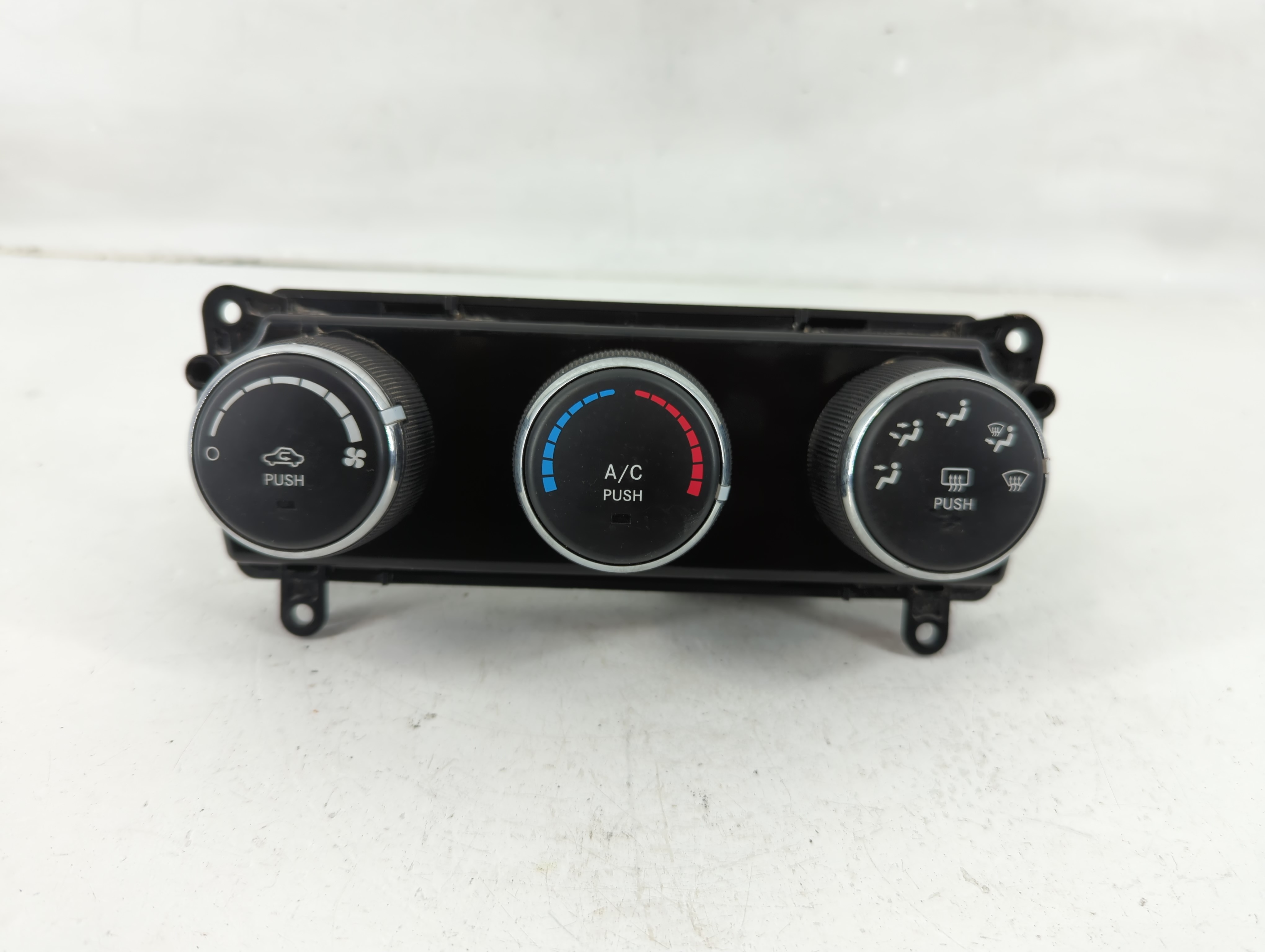 2011-2017 Jeep Patriot Ac Heater Climate Control P55111278ad 1118740 - Oemusedautoparts1.com