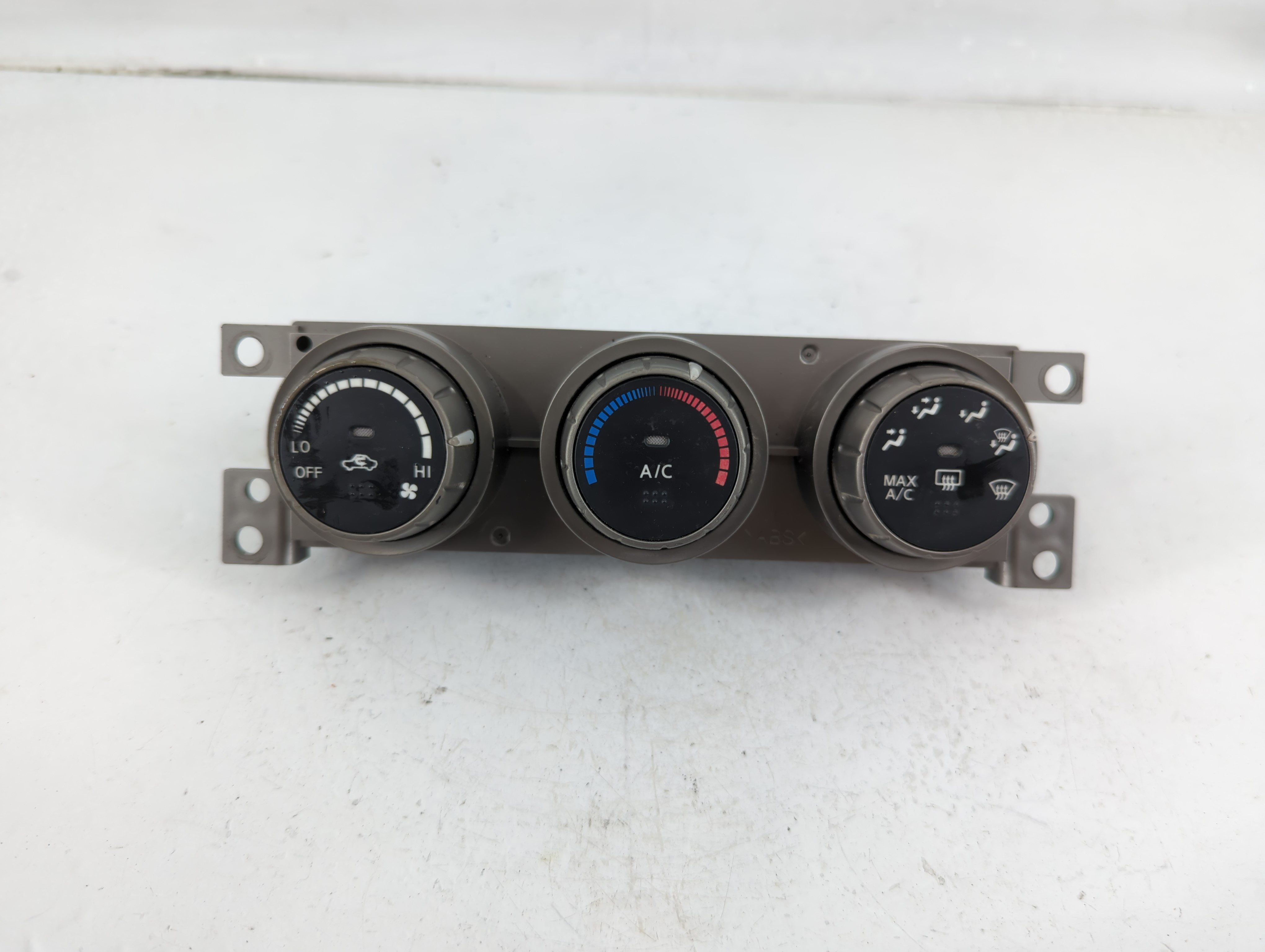 2005-2006 Nissan Altima Ac Heater Climate Control 27500 Zb000 1118742 - Oemusedautoparts1.com