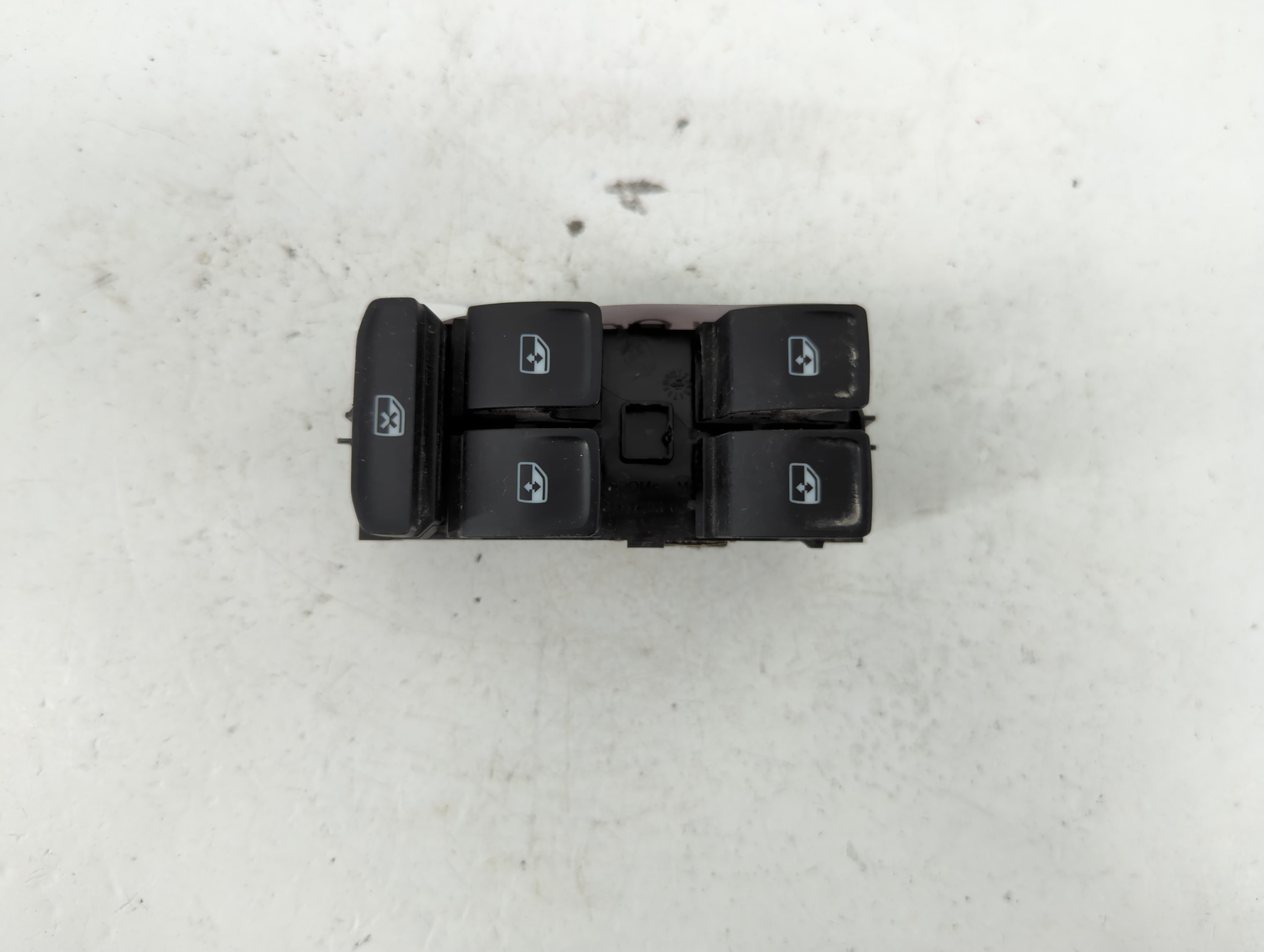 2019-2020 Volkswagen Jetta Driver Left Door Master Power Window Switch 1119033 - Oemusedautoparts1.com