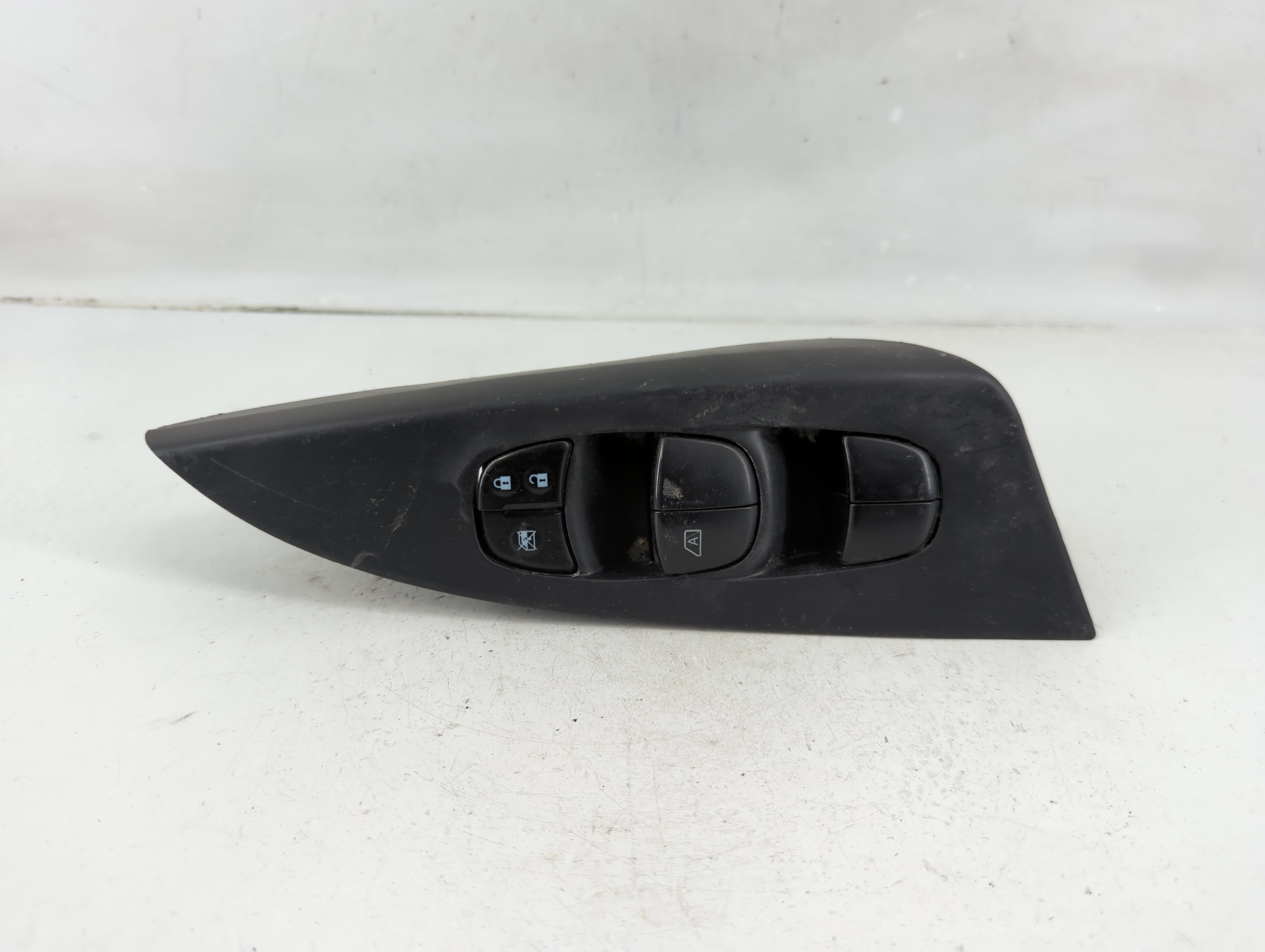 2013-2019 Nissan Sentra Driver Left Door Master Power Window Switch 1119041 - Oemusedautoparts1.com