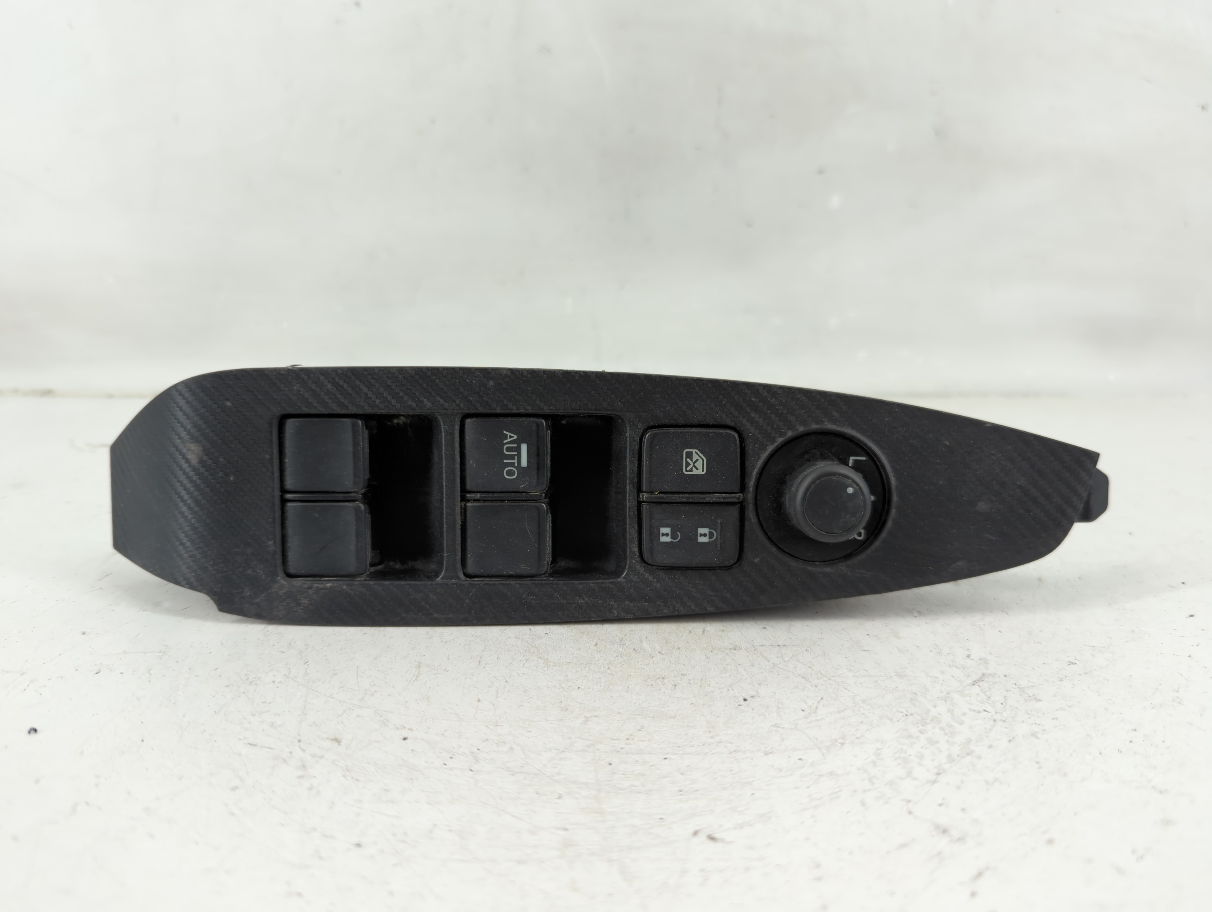 2016-2017 Mazda Cx-5 Driver Left Door Master Power Window Switch 1119045 - Oemusedautoparts1.com