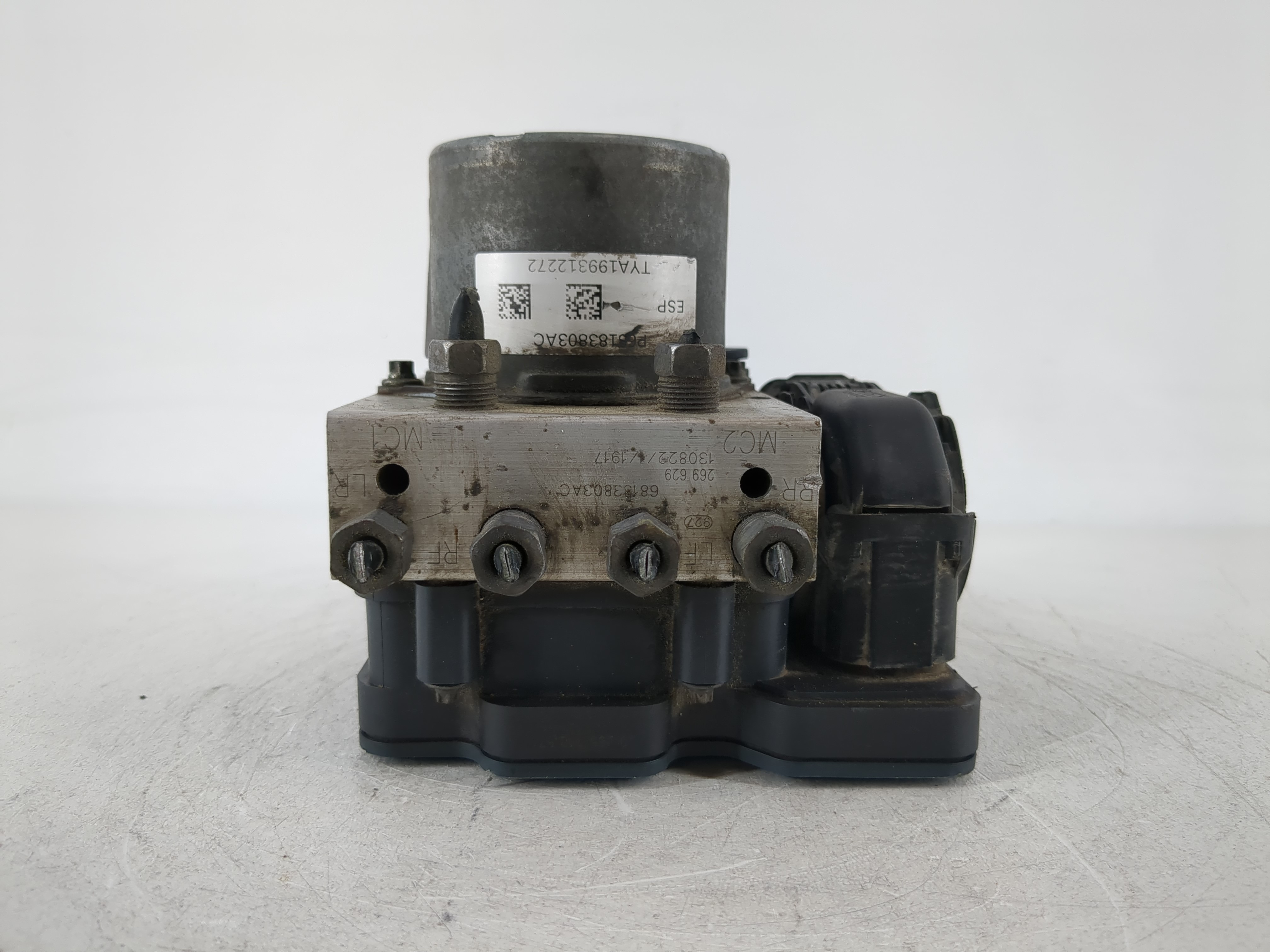 2014-2014 Chrysler Town & Country Abs Pump Control Module 1119074 - Oemusedautoparts1.com