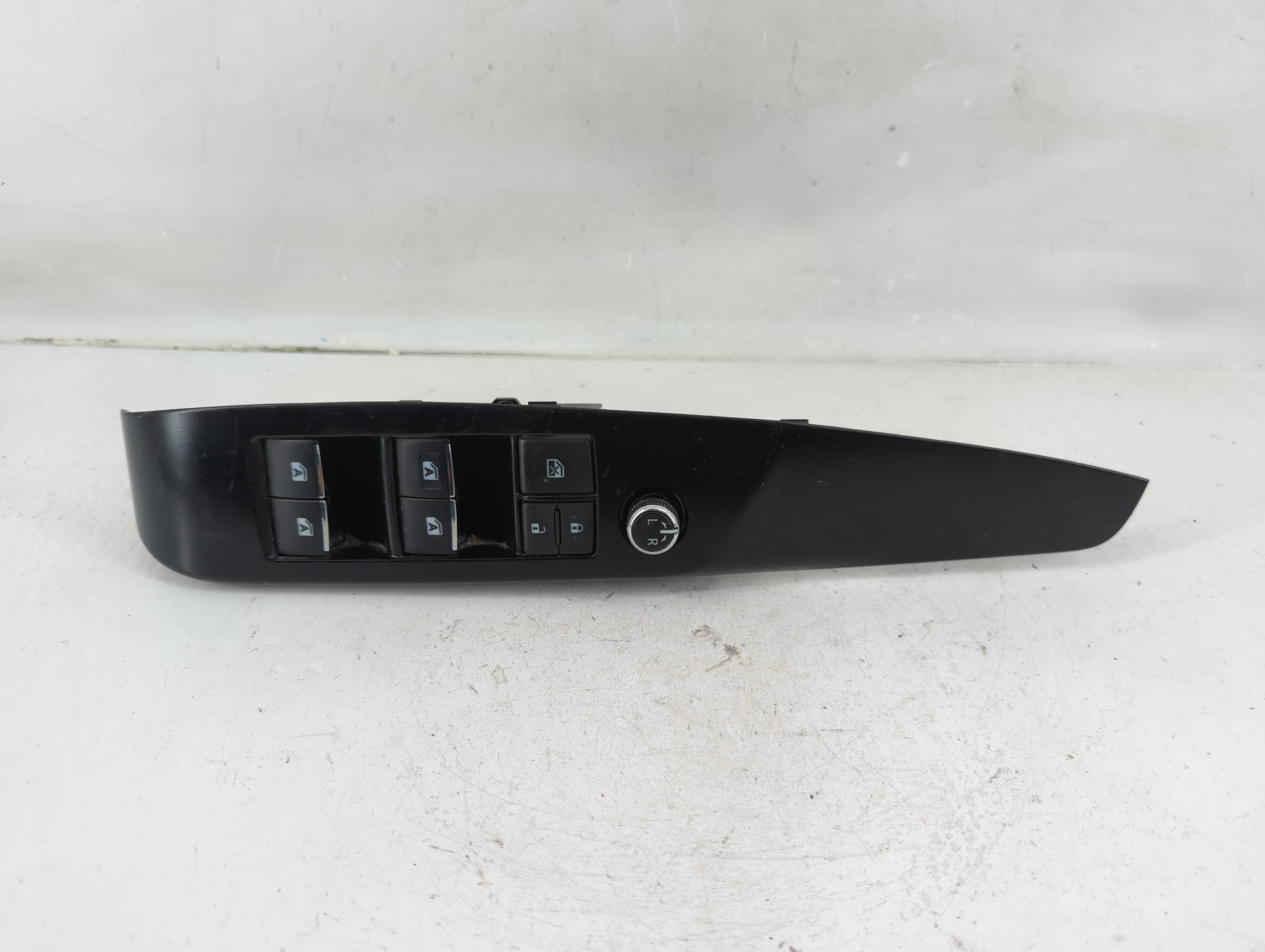 2018-2022 Toyota Camry Driver Left Door Master Power Window Switch 1119117 - Oemusedautoparts1.com