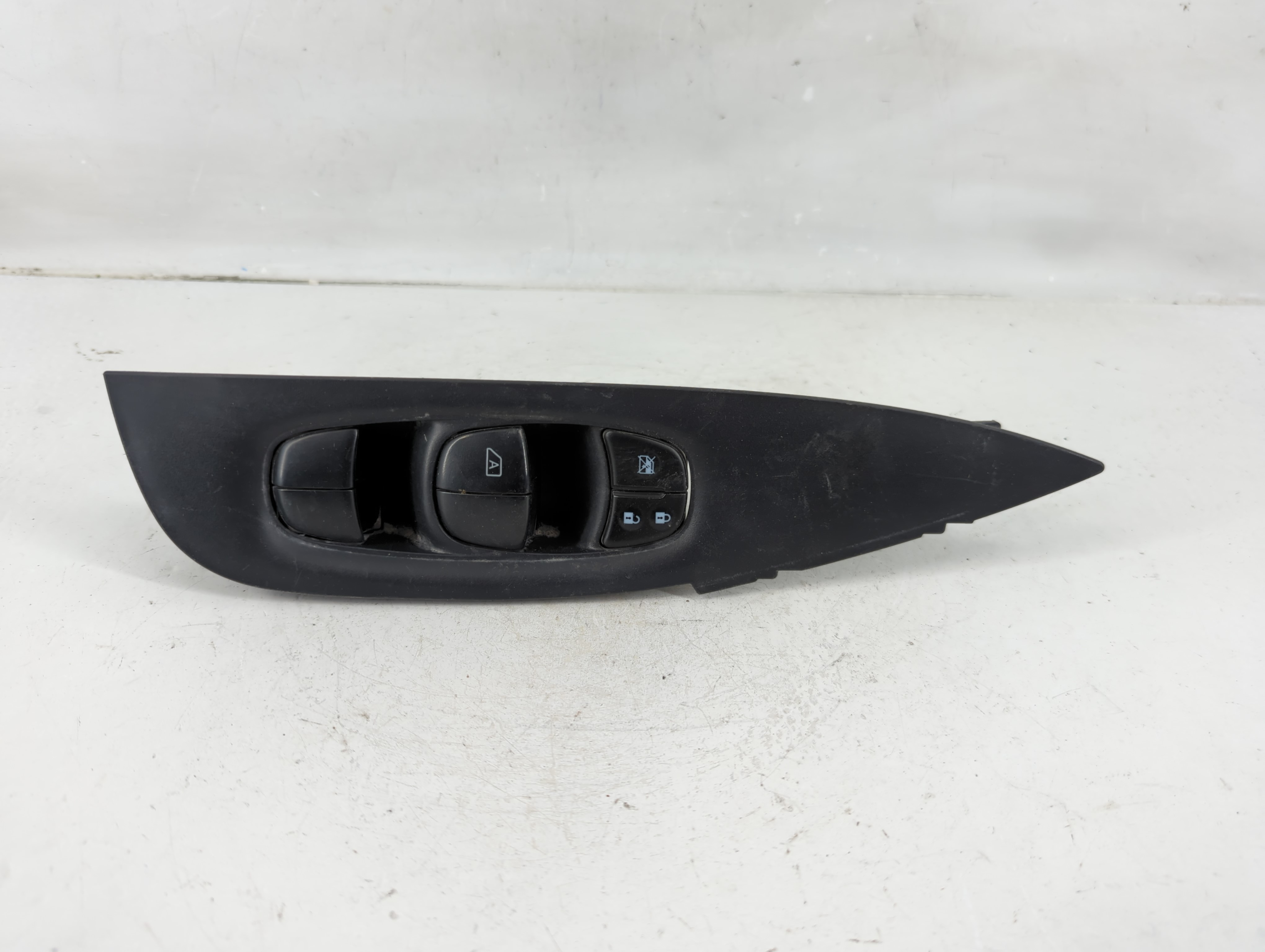 2014-2020 Nissan Rogue Driver Left Door Master Power Window Switch 1119118 - Oemusedautoparts1.com