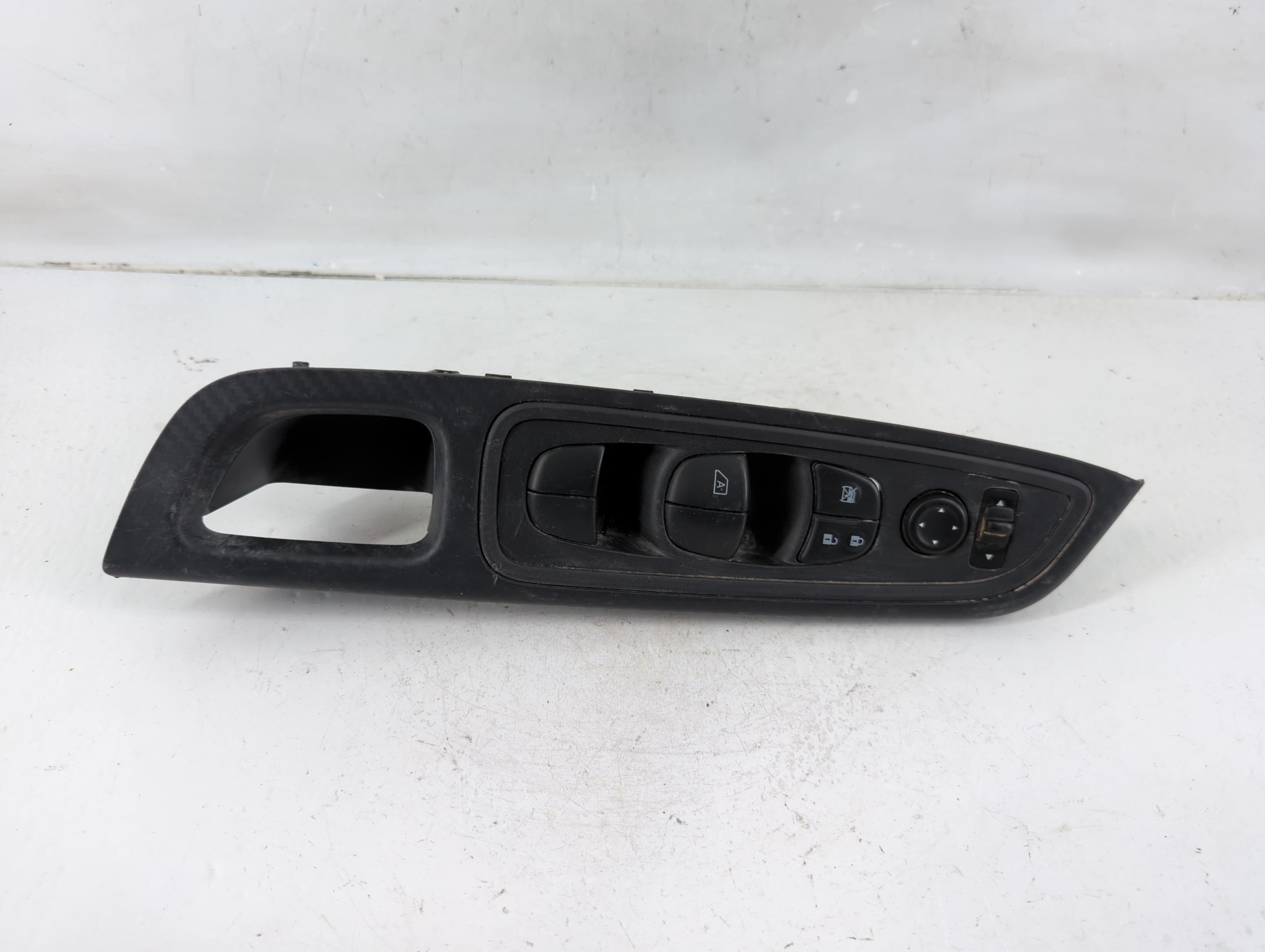 2020-2022 Nissan Versa Driver Left Door Master Power Window Switch 1119121 - Oemusedautoparts1.com