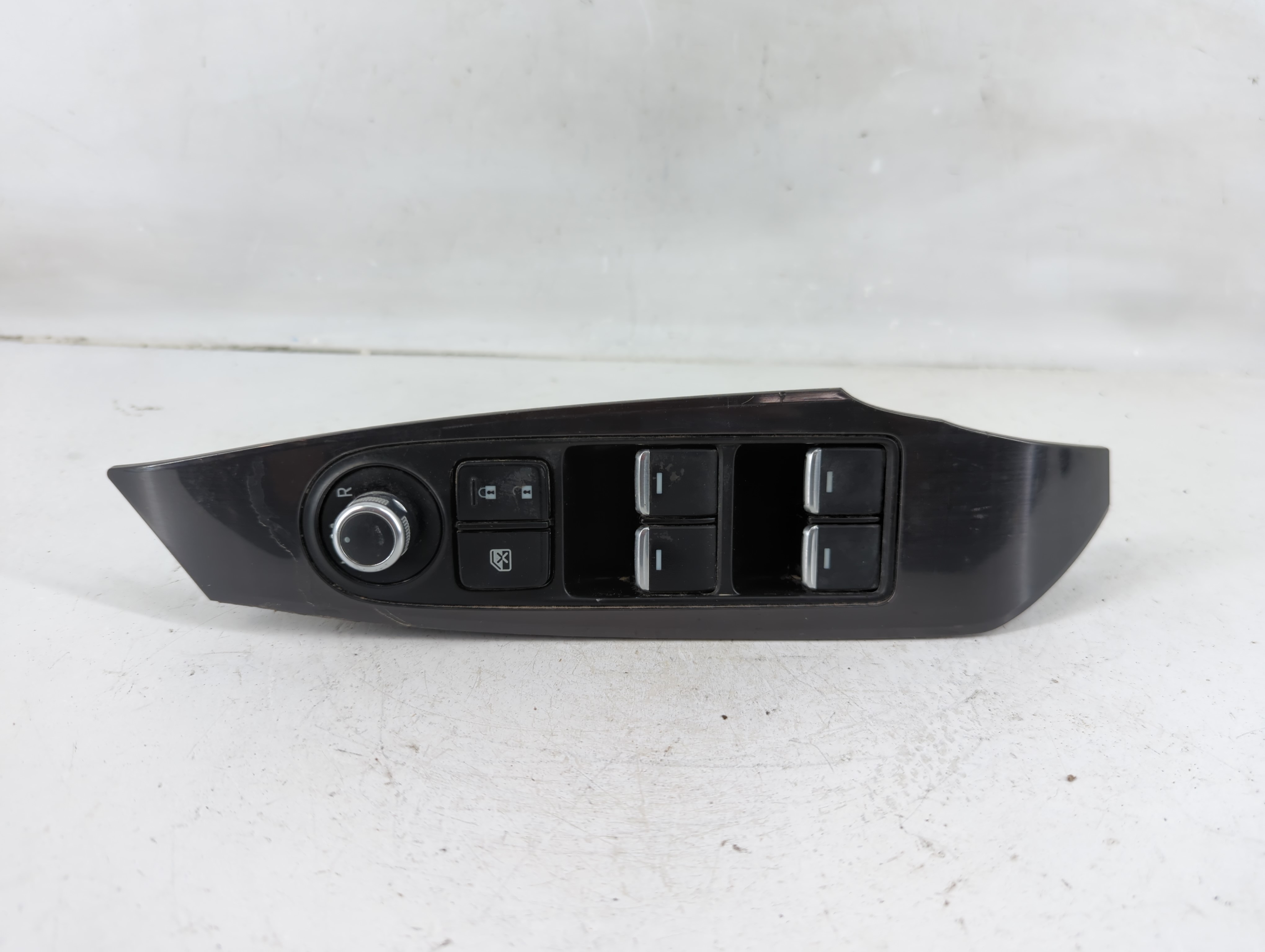2016-2016 Mazda 6 Driver Left Door Master Power Window Switch Gmb3 684l6 1119127 - Oemusedautoparts1.com
