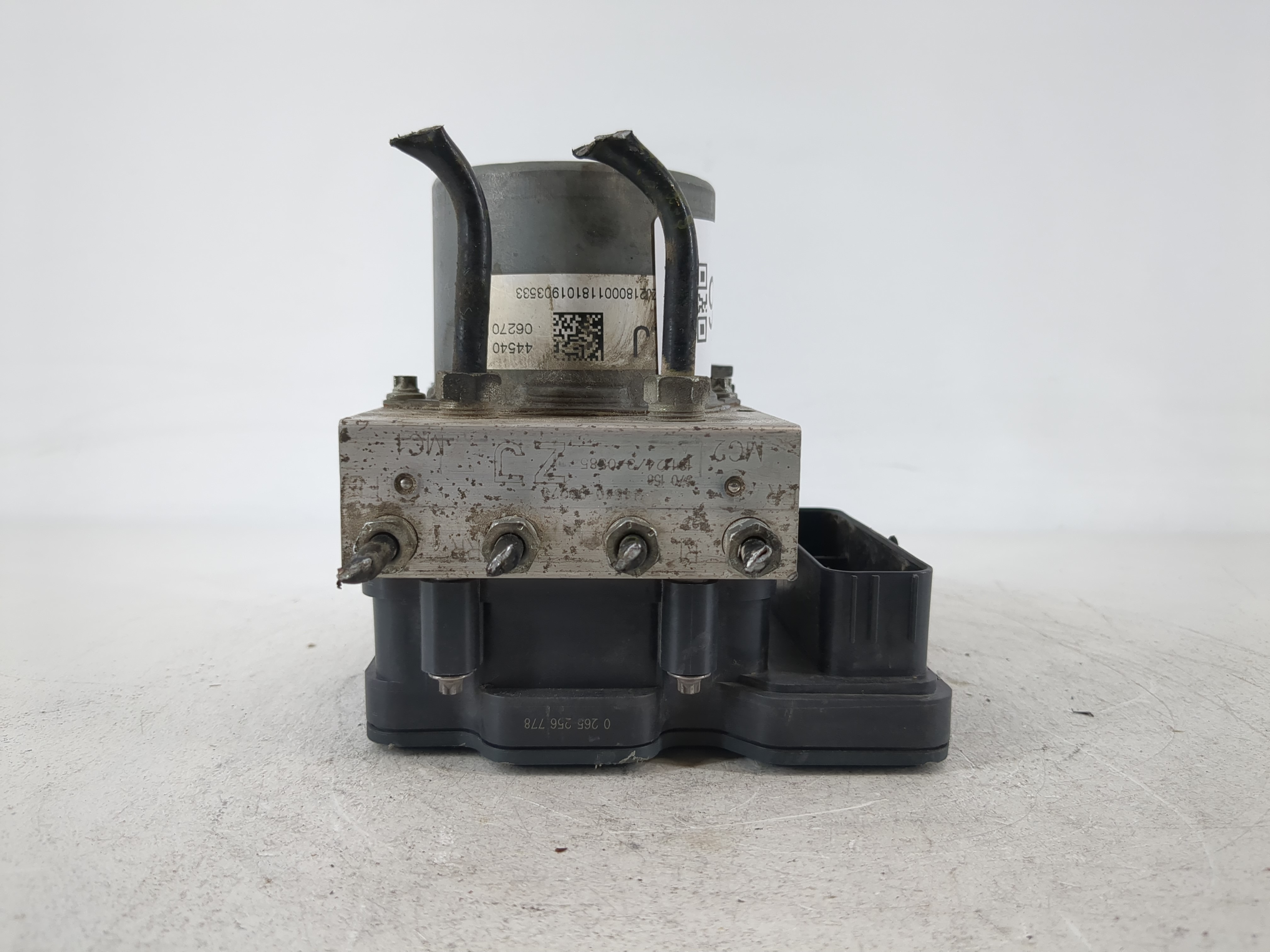 2018-2020 Toyota Camry Abs Pump Control Module 1119196 - Oemusedautoparts1.com