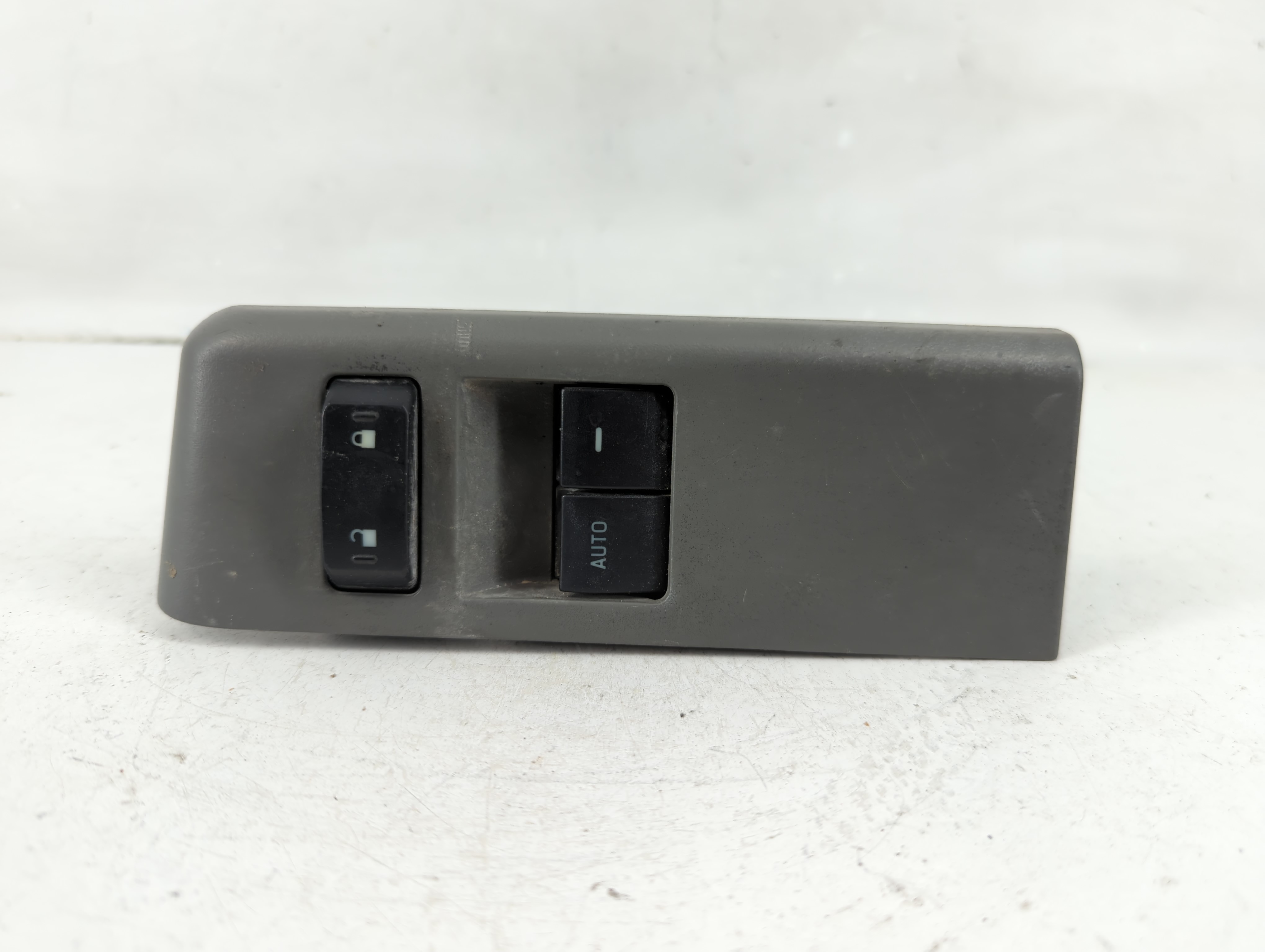 2009-2014 Ford E-250 Driver Left Door Master Power Window Switch 1119221 - Oemusedautoparts1.com