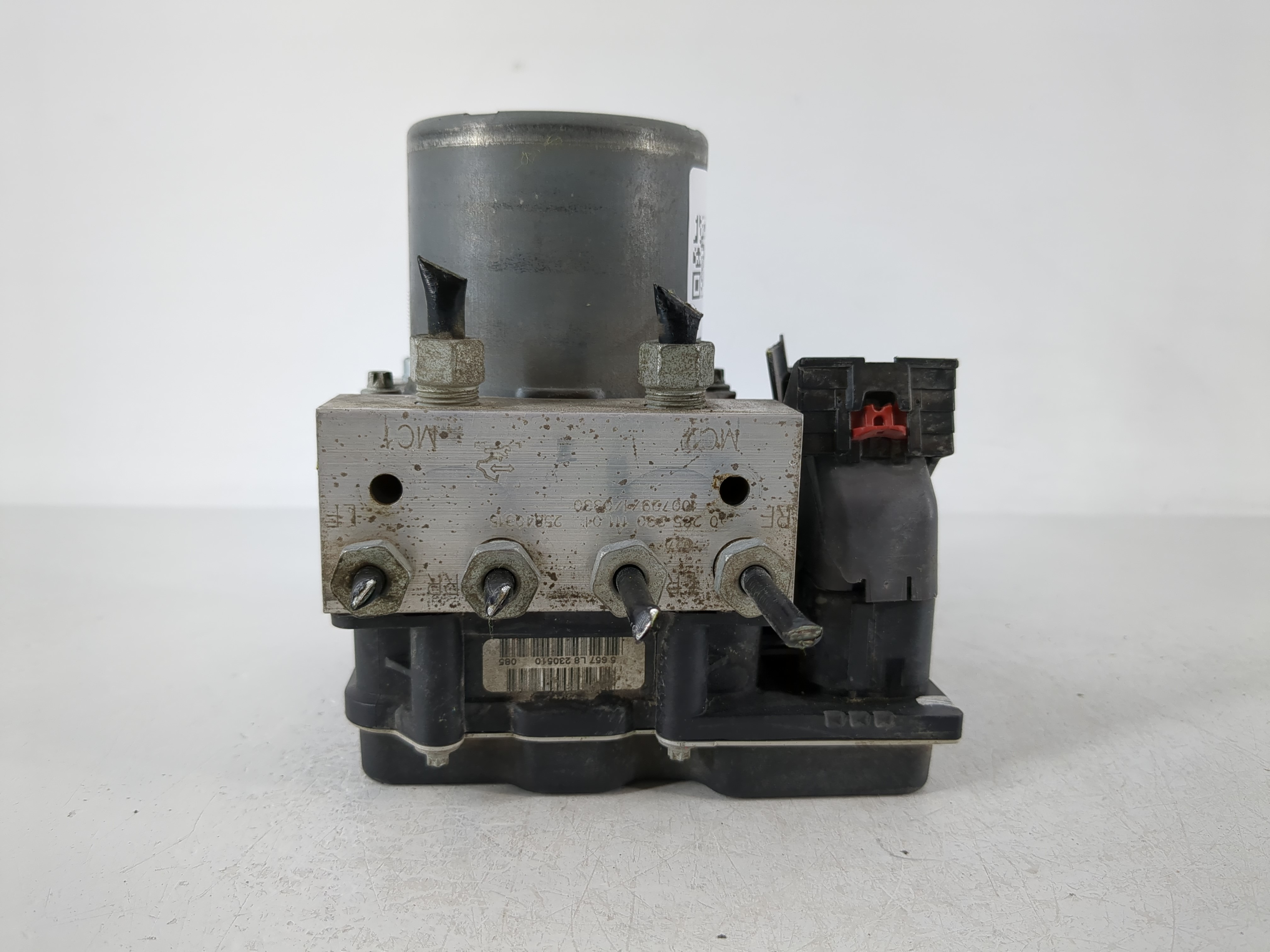 Chevrolet Traverse Abs Pump Control Module 1119260 - Oemusedautoparts1.com