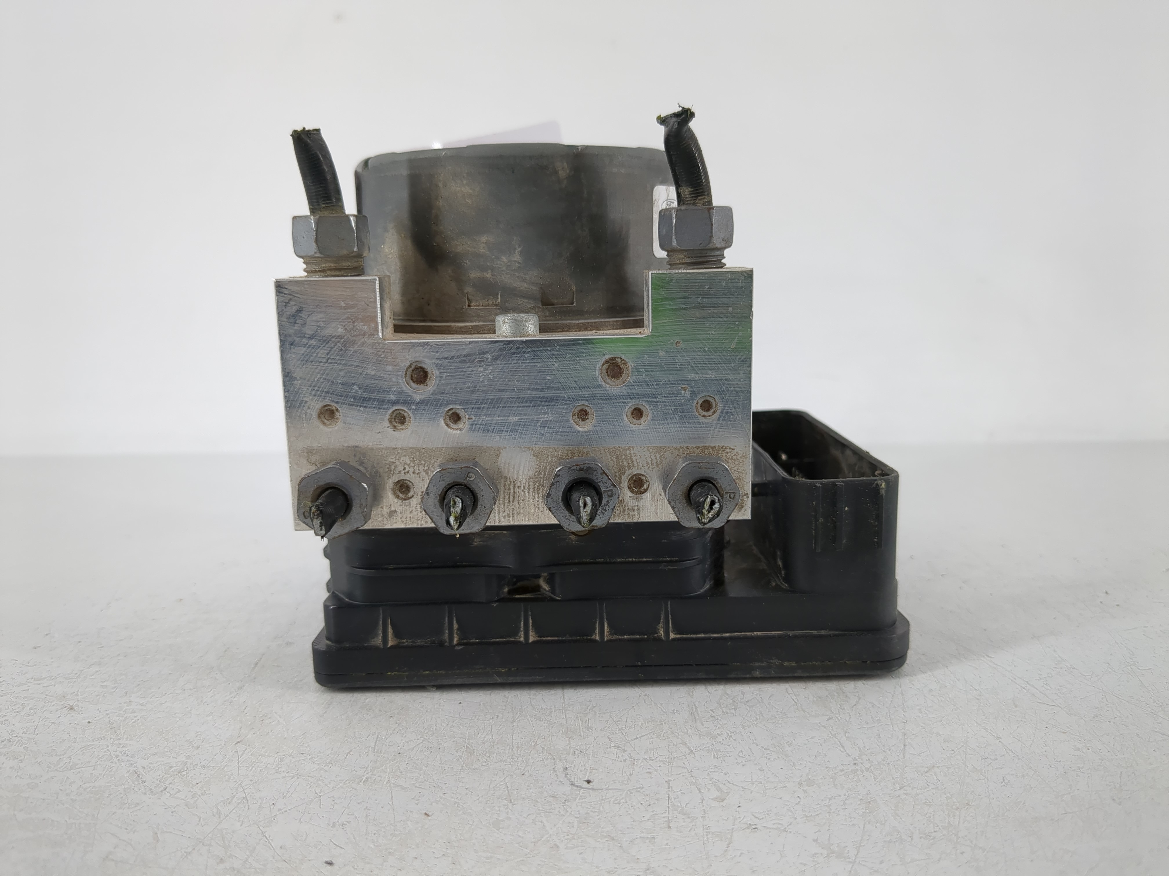 2014-2016 Ford Fusion Abs Pump Control Module 1119261 - Oemusedautoparts1.com