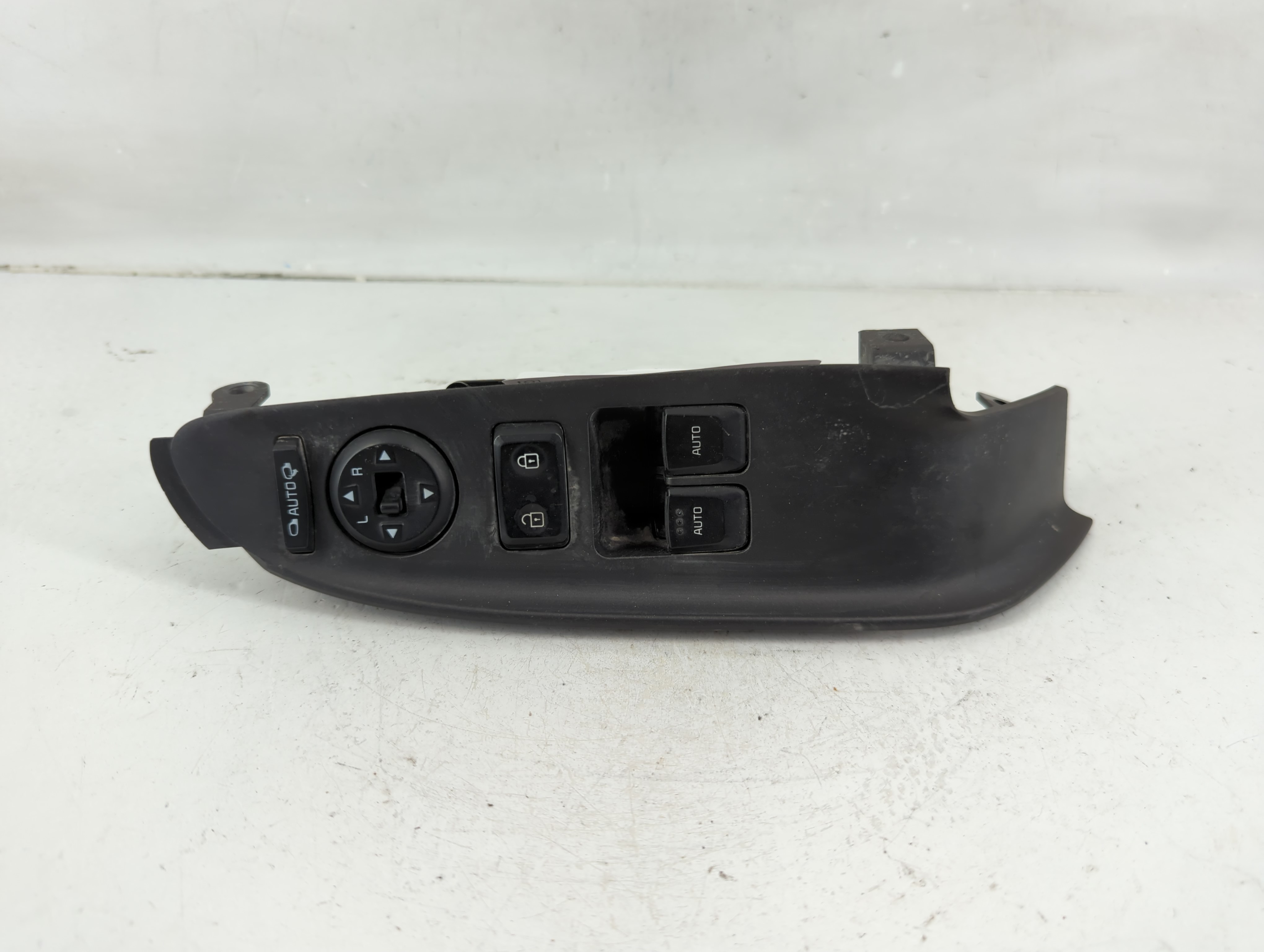 2015 Kia Forte Driver Left Door Master Power Window Switch 299129983 1119285 - Oemusedautoparts1.com