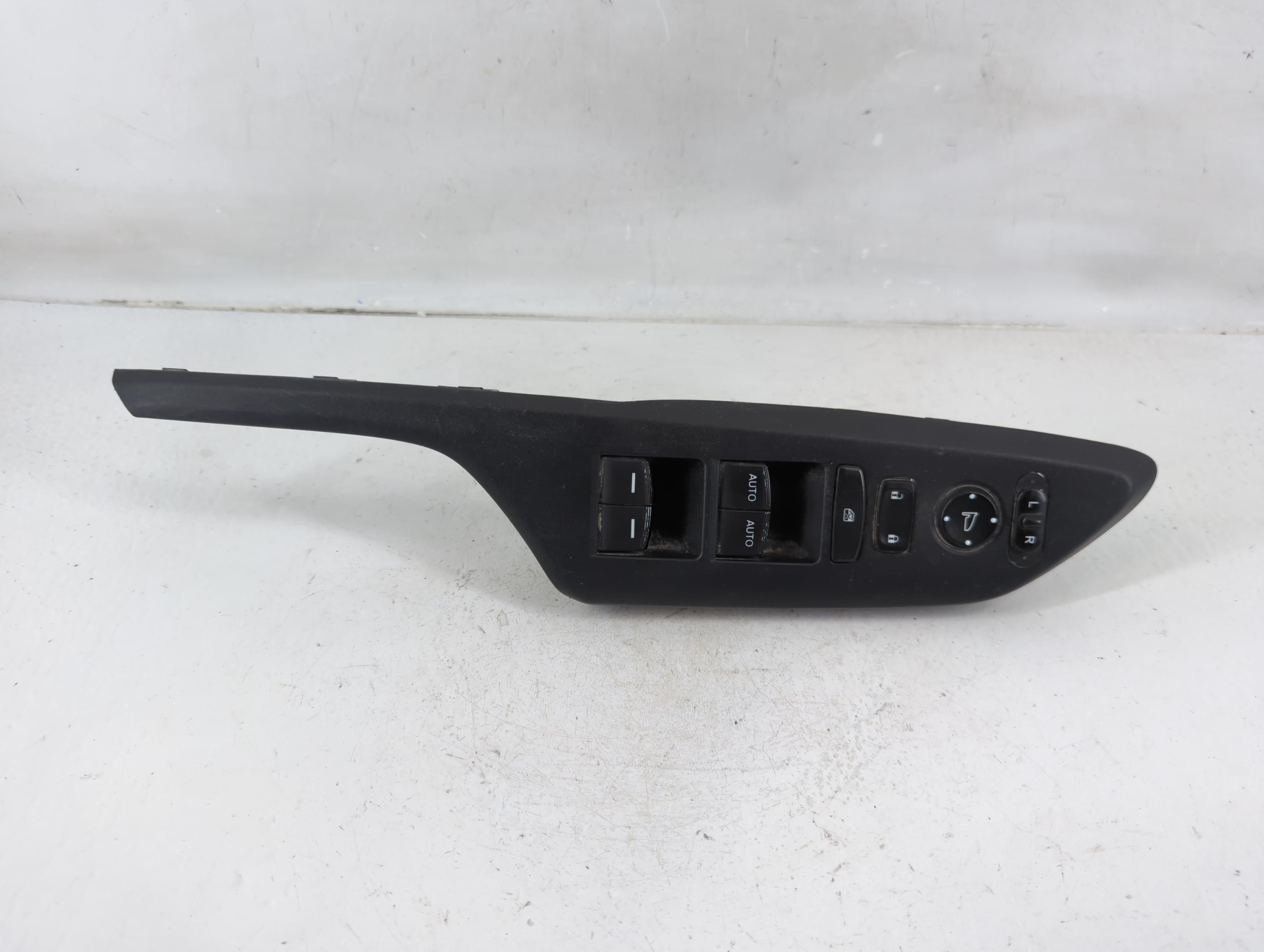 2016-2021 Honda Civic Driver Left Door Master Power Window Switch 1119288 - Oemusedautoparts1.com
