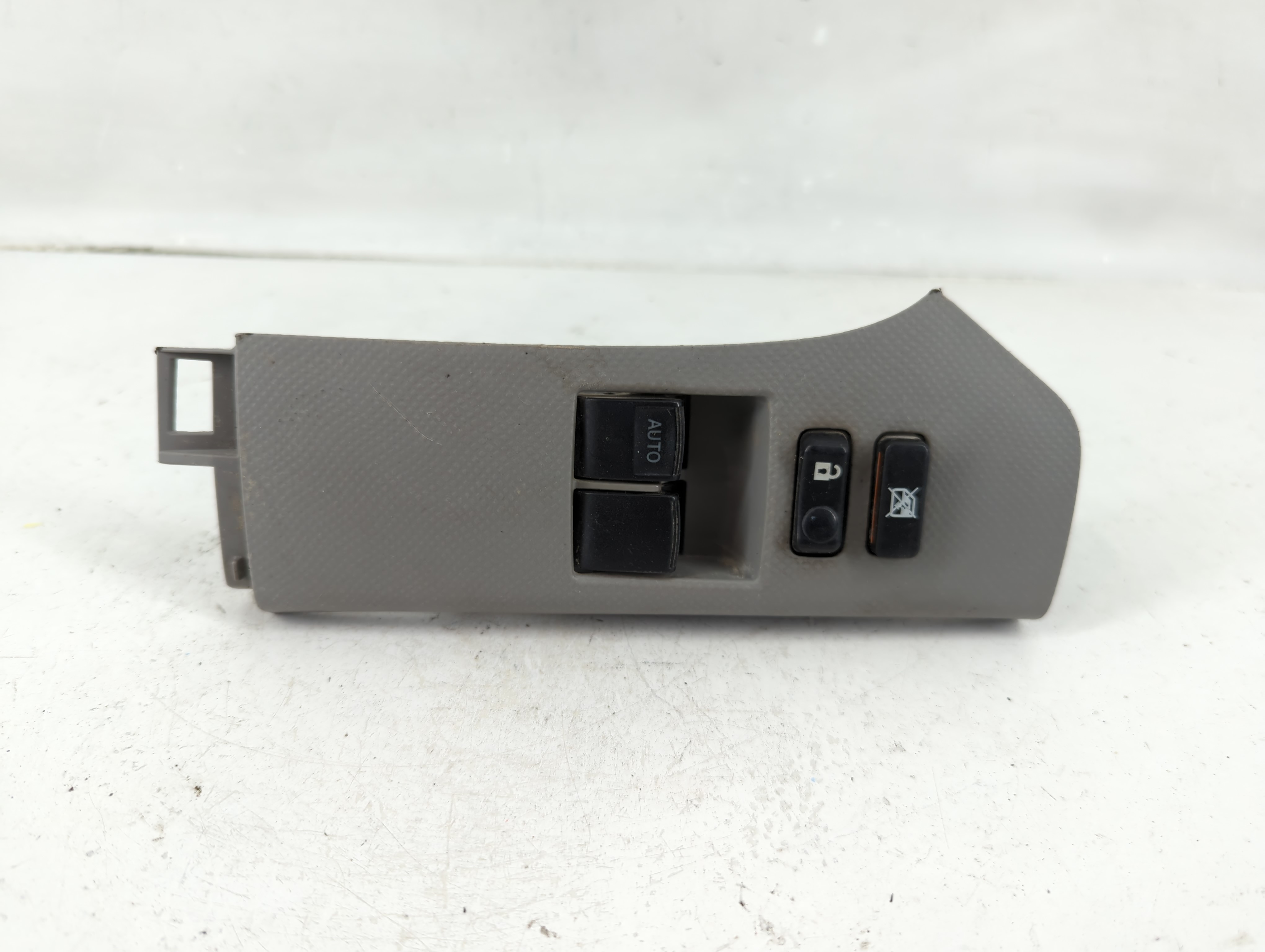 2009 Toyota Yaris Driver Left Door Master Power Window Switch >pbt-gf3< 1119290 - Oemusedautoparts1.com