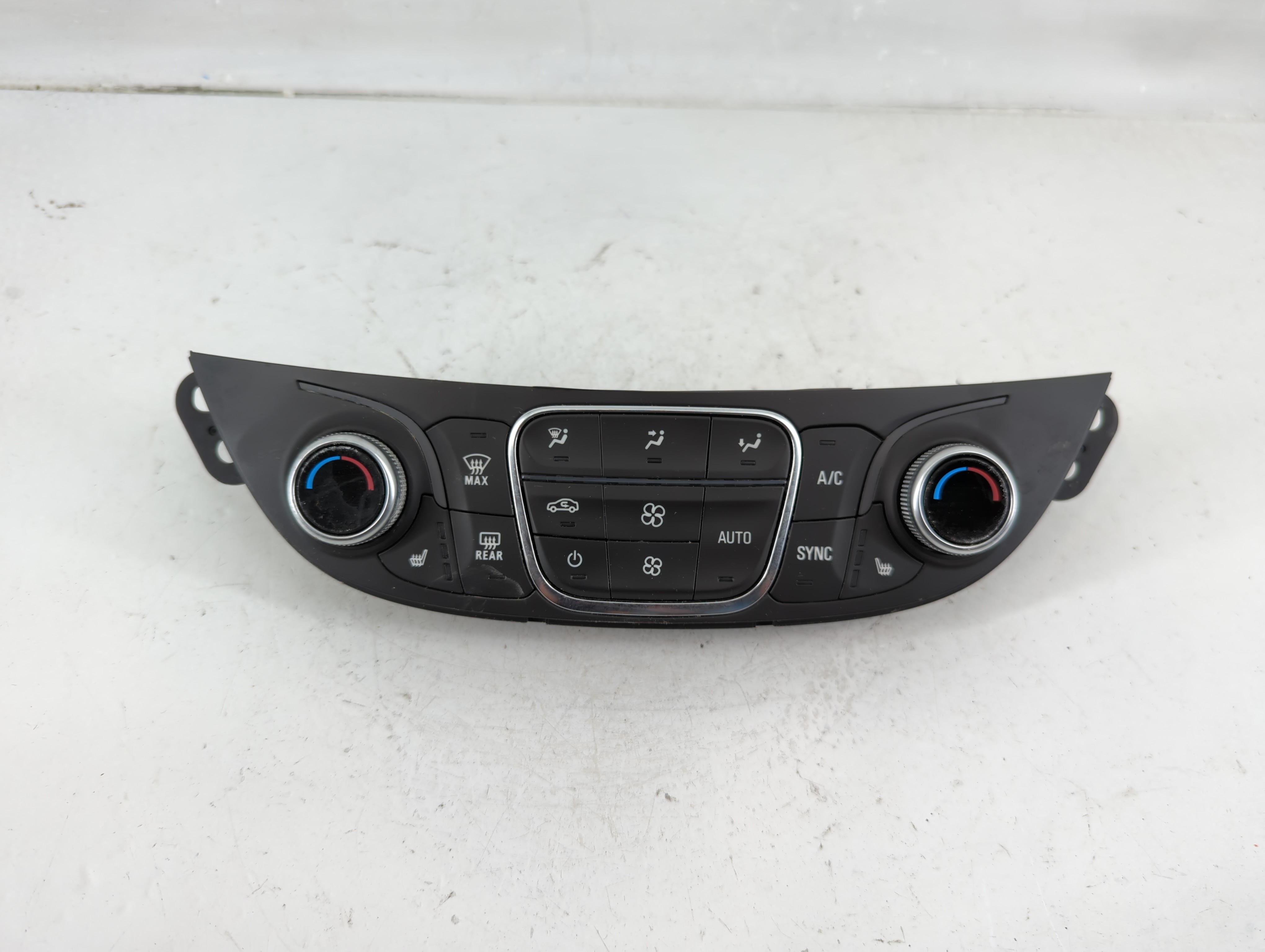 2019-2021 Chevrolet Malibu Ac Heater Climate Control 84426649 1119313 - Oemusedautoparts1.com