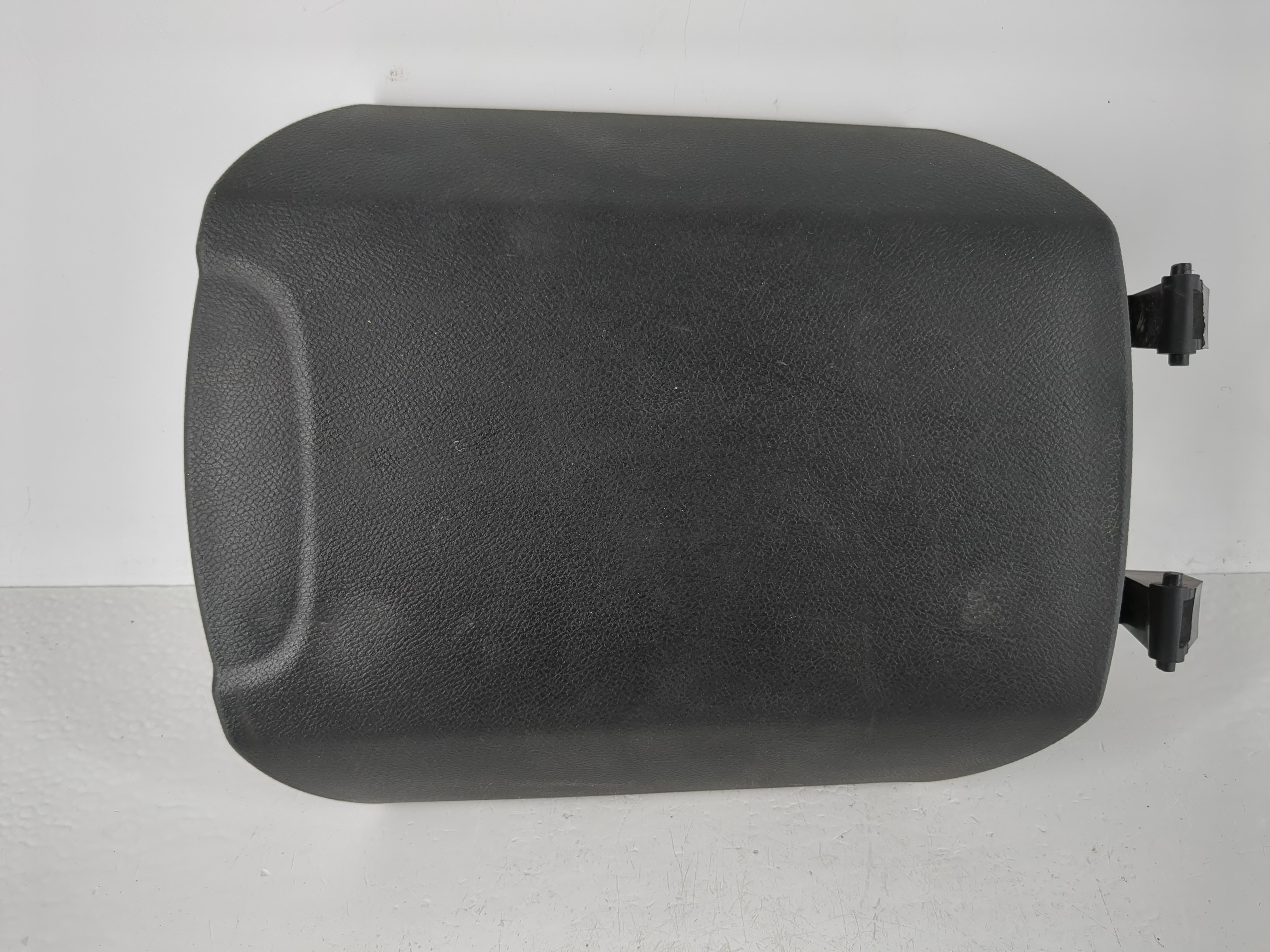 2012-2012 Chevrolet Camaro Center Console Armrest Cover Lid Black 1119362 - Oemusedautoparts1.com