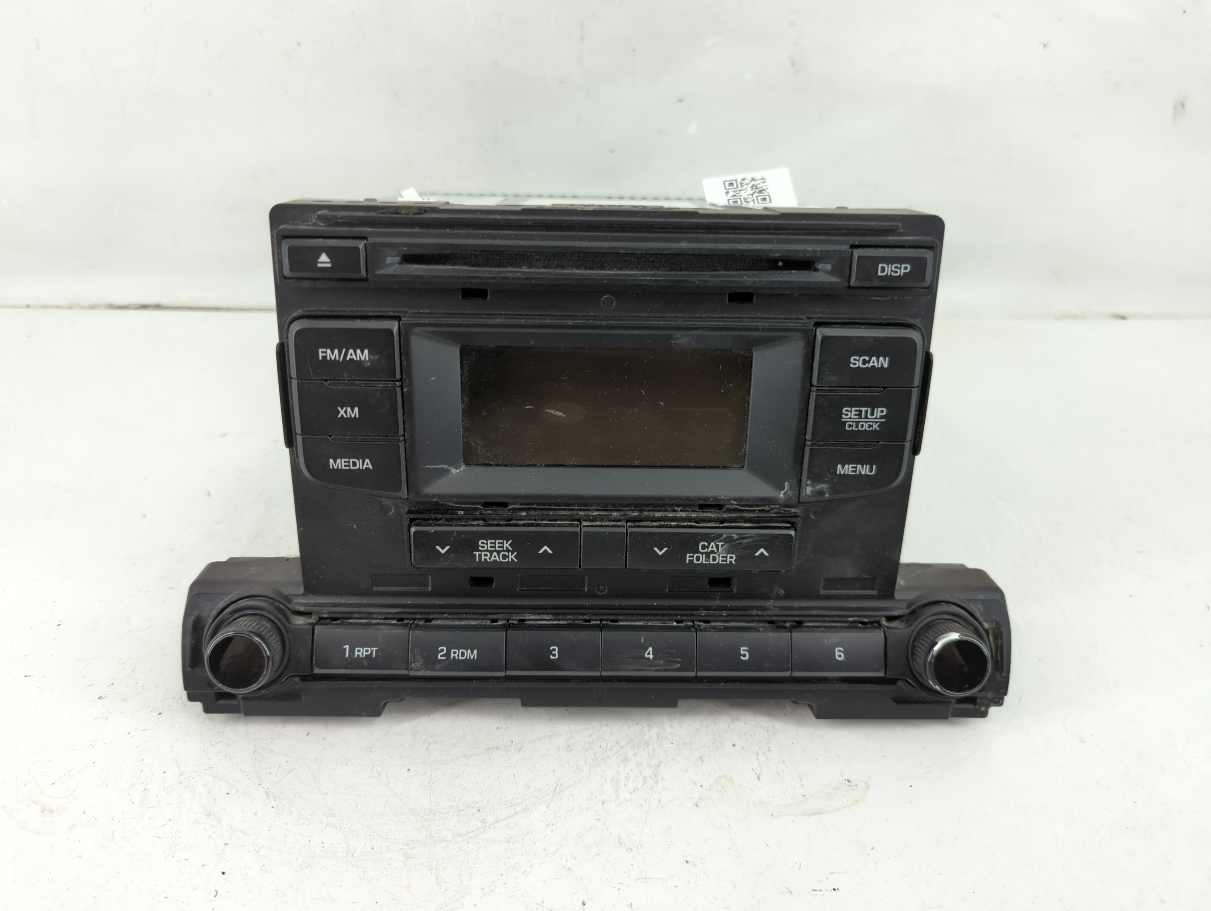 Picture of 2014-2016 Hyundai Elantra Am Fm Cd Player Radio Receiver 1119371
