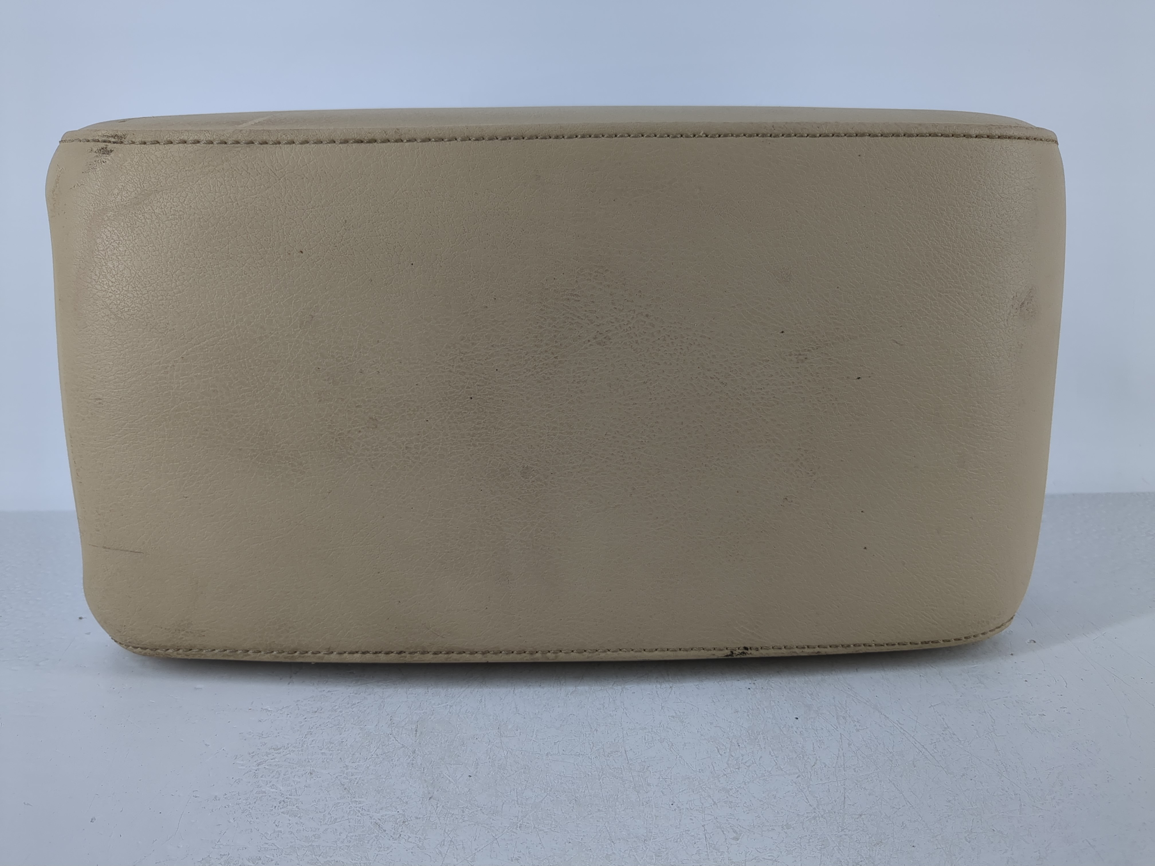2015-2017 Toyota Camry Center Console Armrest Cover Lid Grey 1119395 - Oemusedautoparts1.com