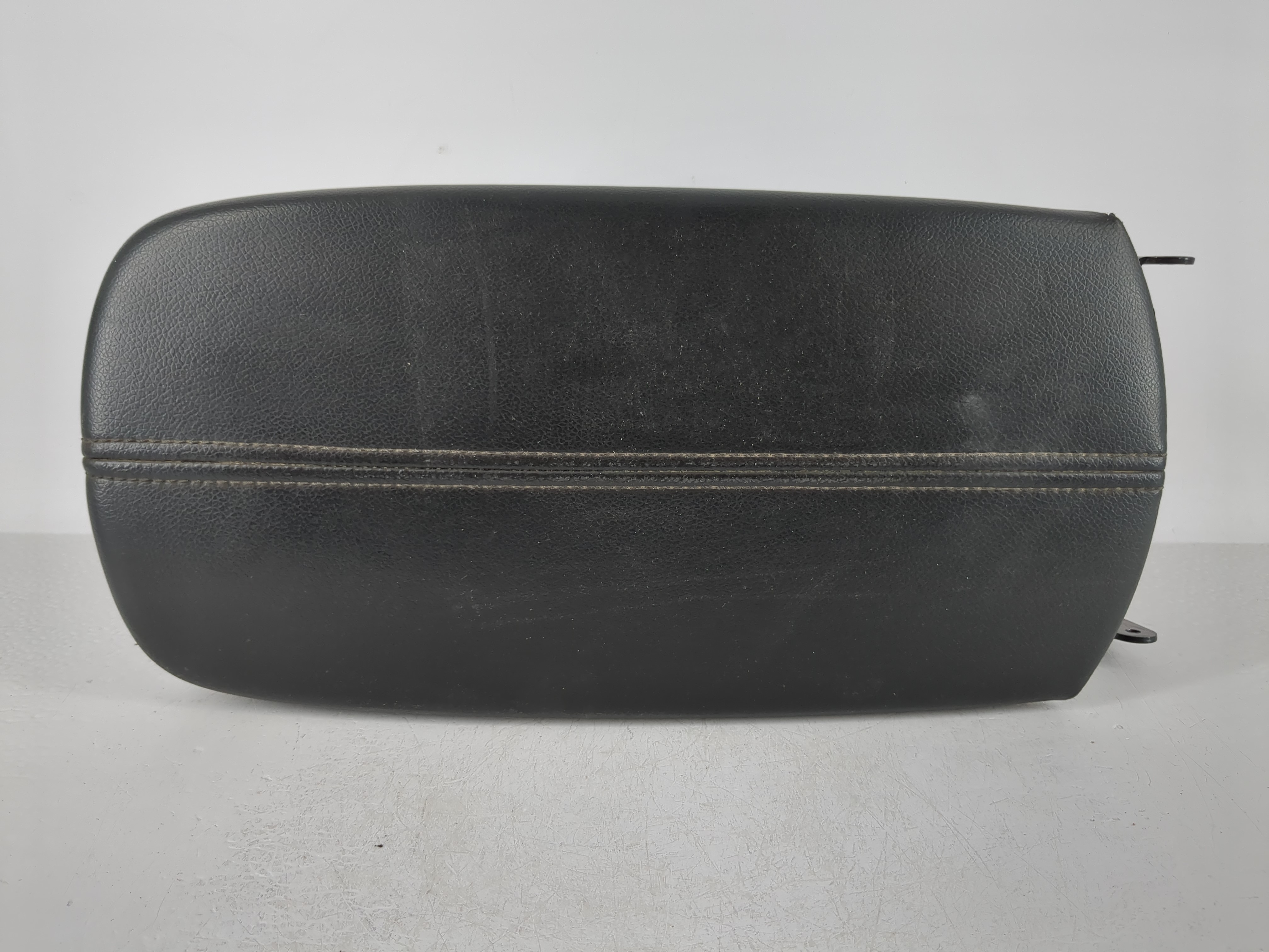 2019-2021 Chevrolet Malibu Center Console Armrest Cover Lid Black 1119400 - Oemusedautoparts1.com
