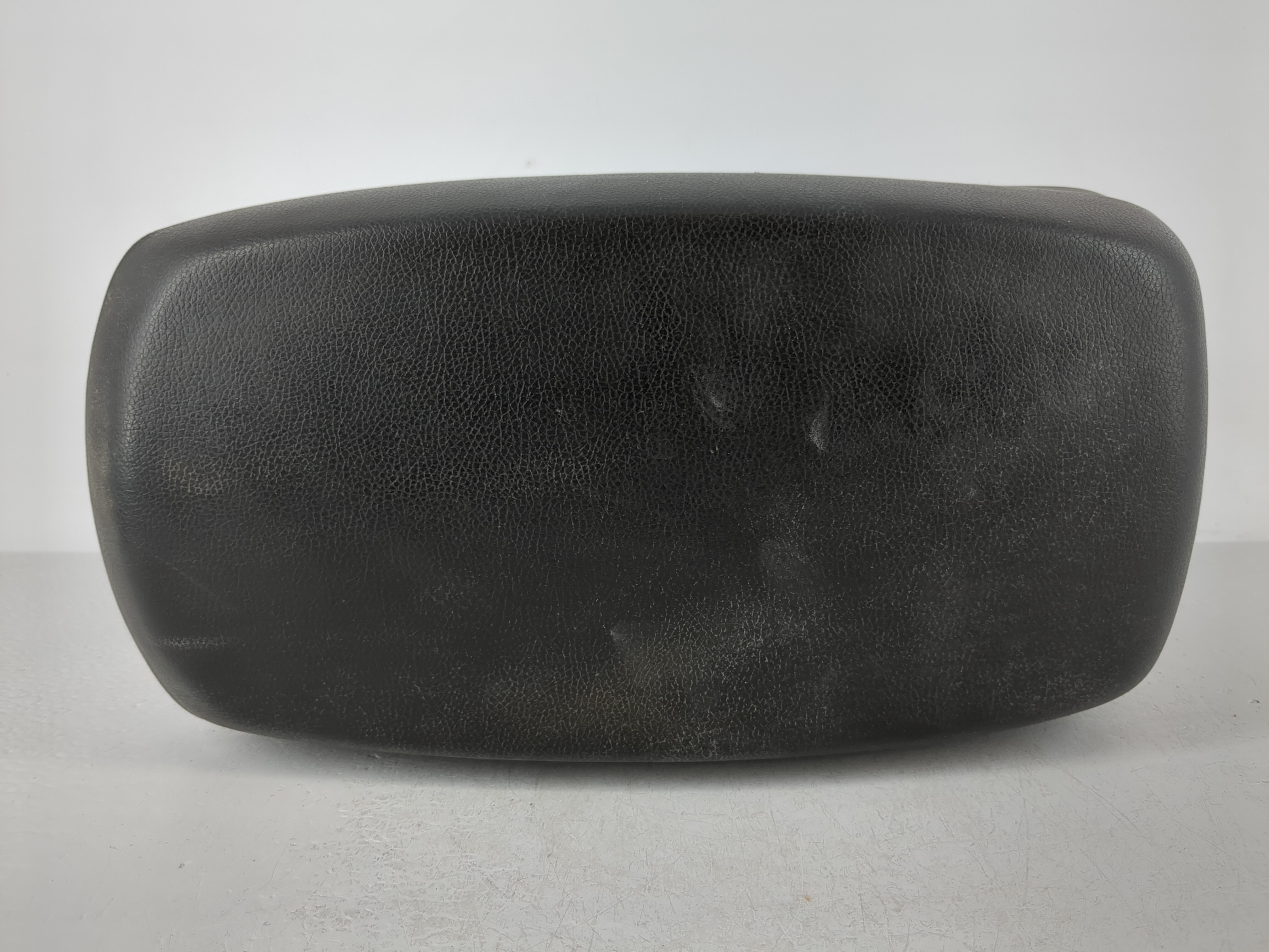 2011-2013 Hyundai Elantra Center Console Armrest Cover Lid Black 1119403 - Oemusedautoparts1.com