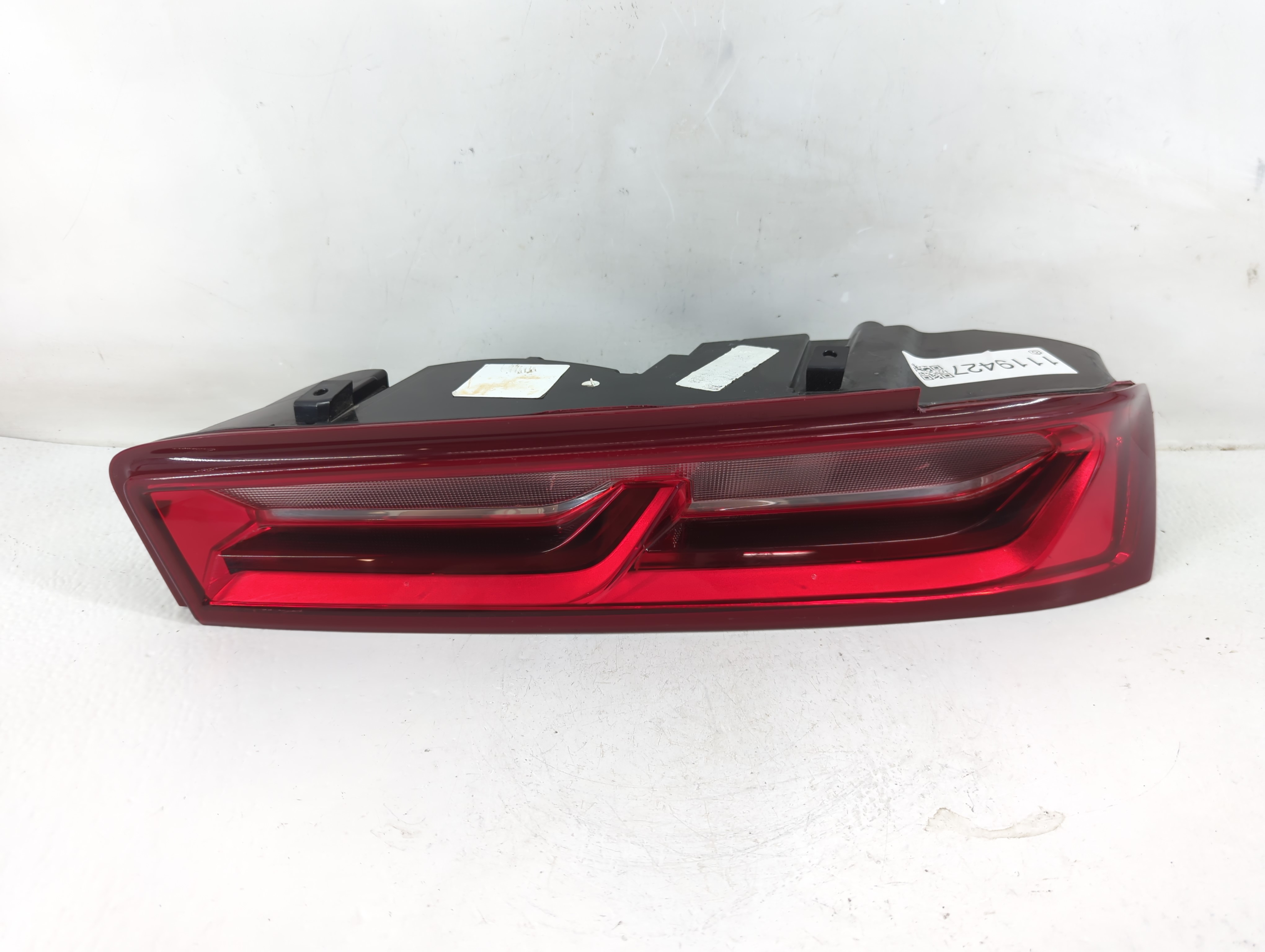 2016-2018 Chevrolet Camaro Driver Left Side Tail Light Taillight Oem 1119427 - Oemusedautoparts1.com