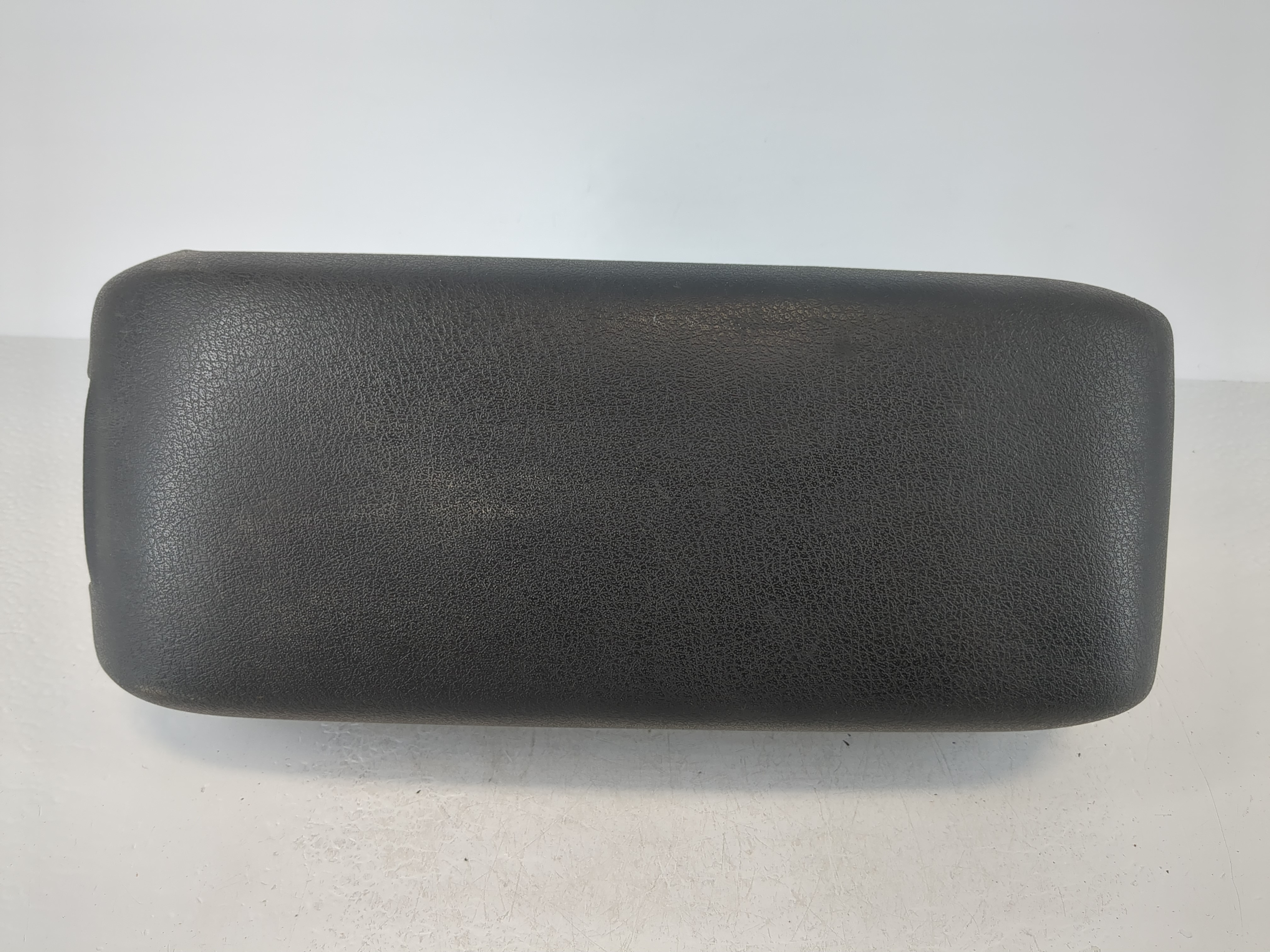 2011-2017 Jeep Patriot Center Console Armrest Cover Lid Black 1119472 - Oemusedautoparts1.com