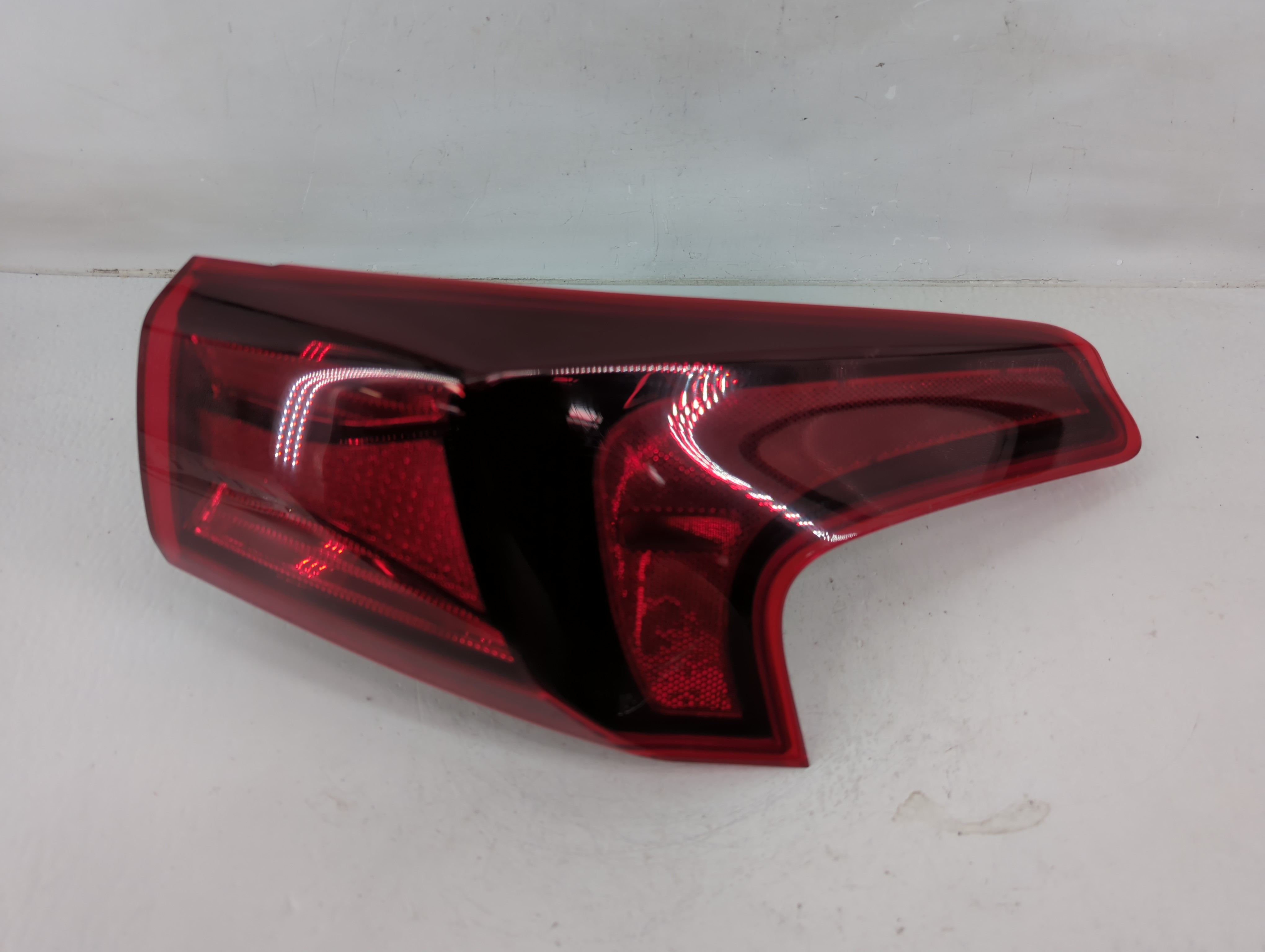 2019-2020 Hyundai Santa Fe Passenger Right Side Tail Light Taillight Oem 1119480 - Oemusedautoparts1.com