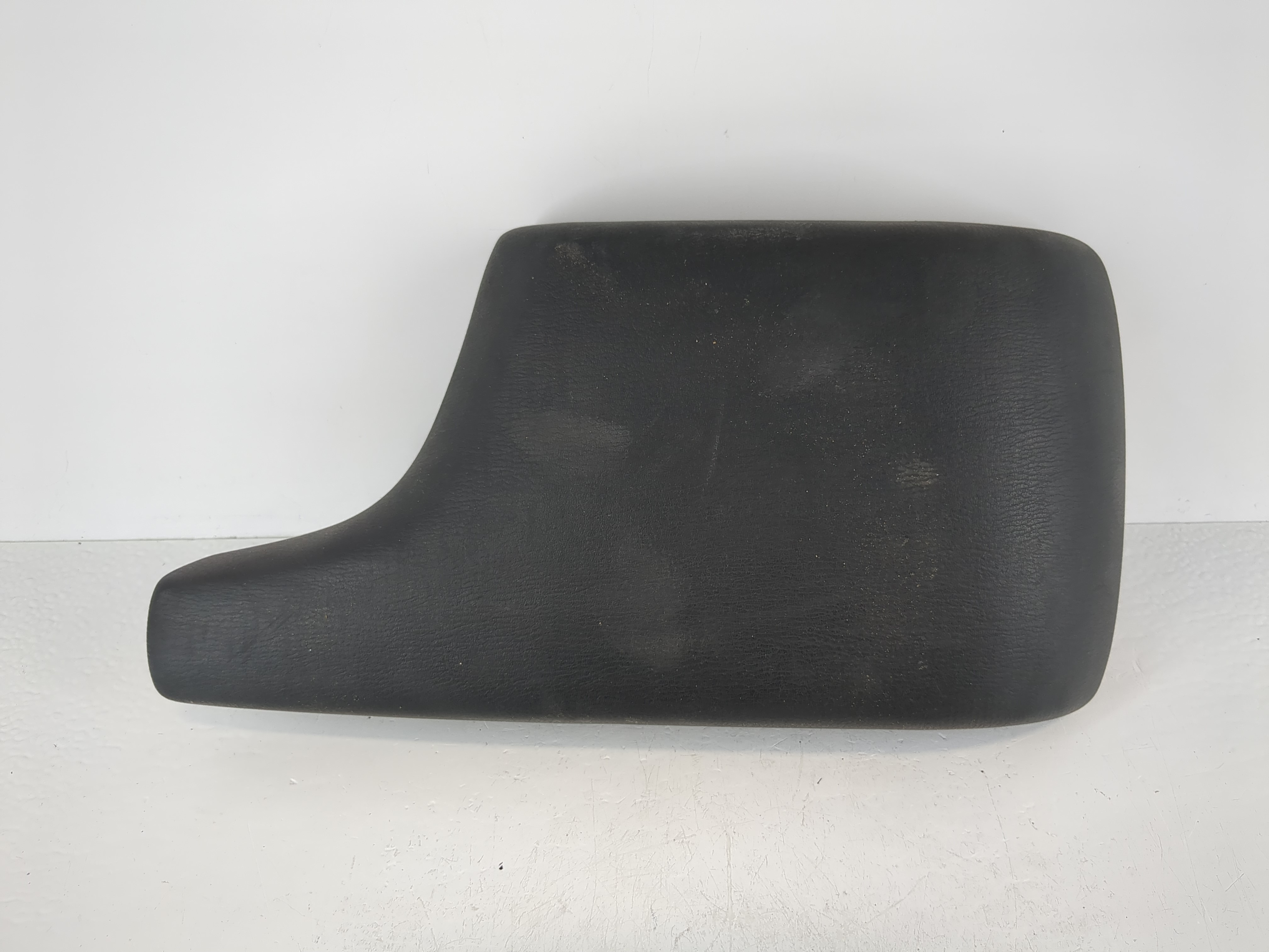 2014-2016 Mazda 3 Center Console Armrest Cover Lid Black 1119485 - Oemusedautoparts1.com