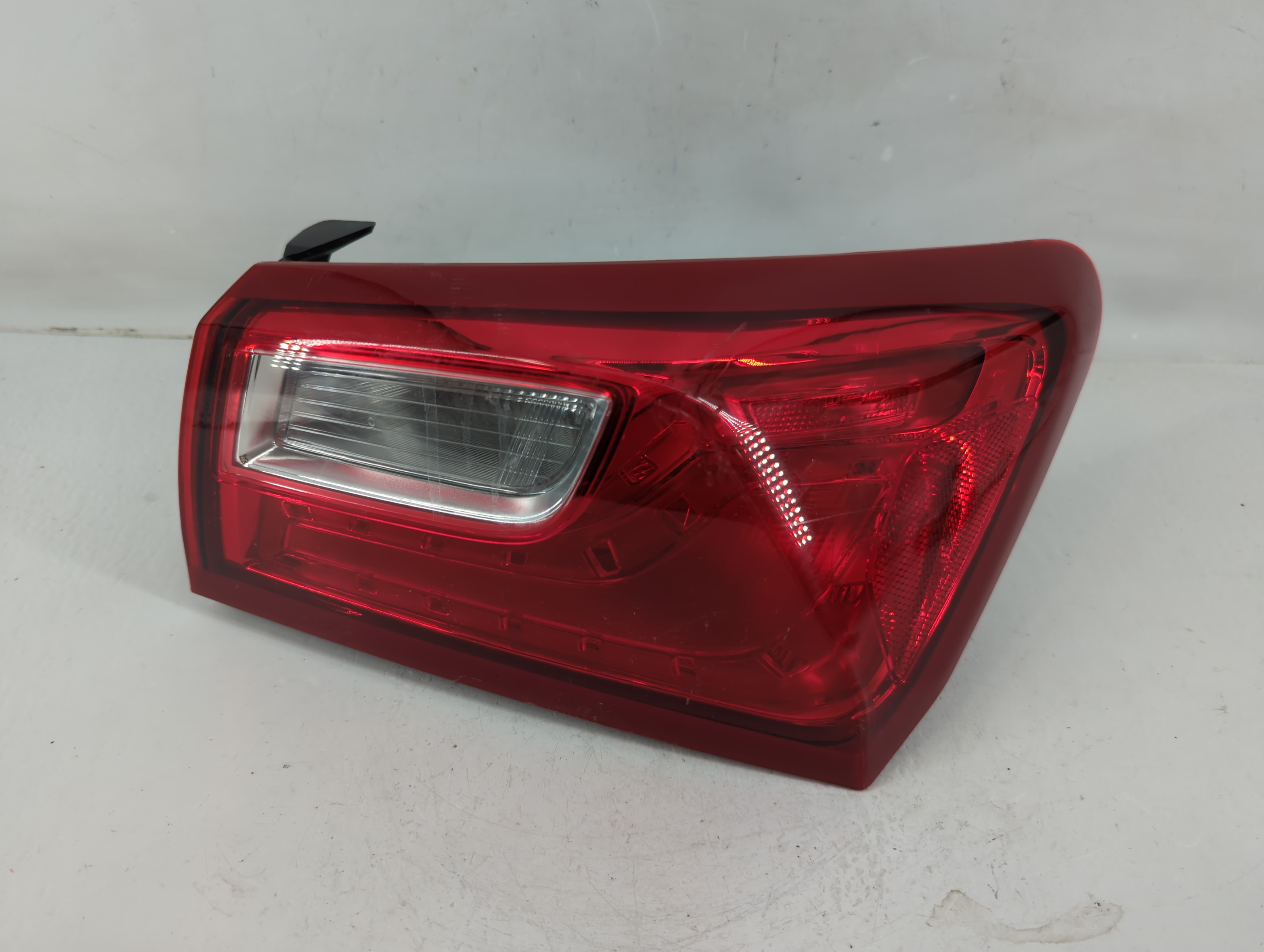 2016-2018 Chevrolet Malibu Passenger Right Side Tail Light Taillight Oem 1119508 - Oemusedautoparts1.com