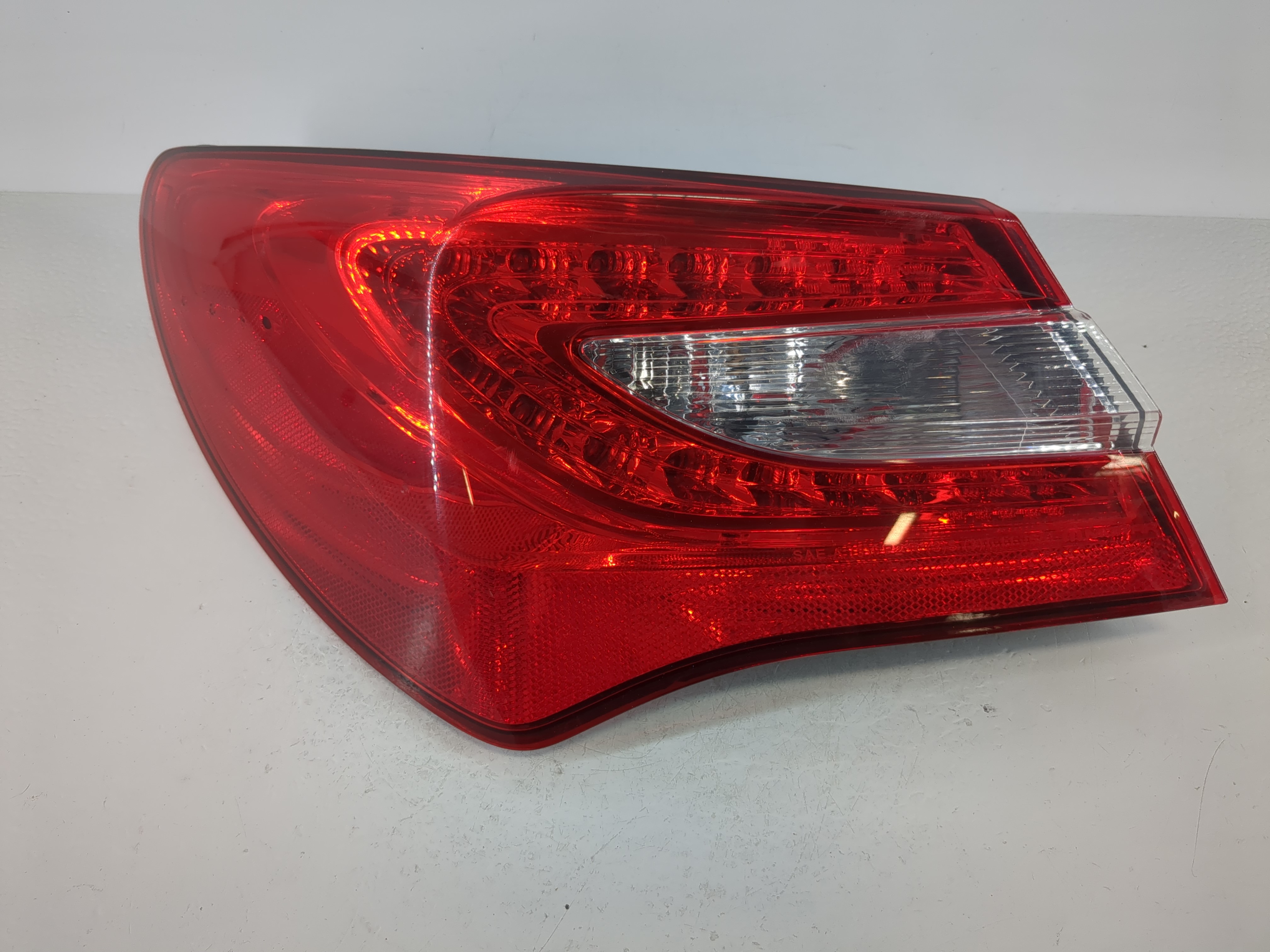 2011-2014 Chrysler 200 Driver Left Side Tail Light Taillight Oem 1119513 - Oemusedautoparts1.com