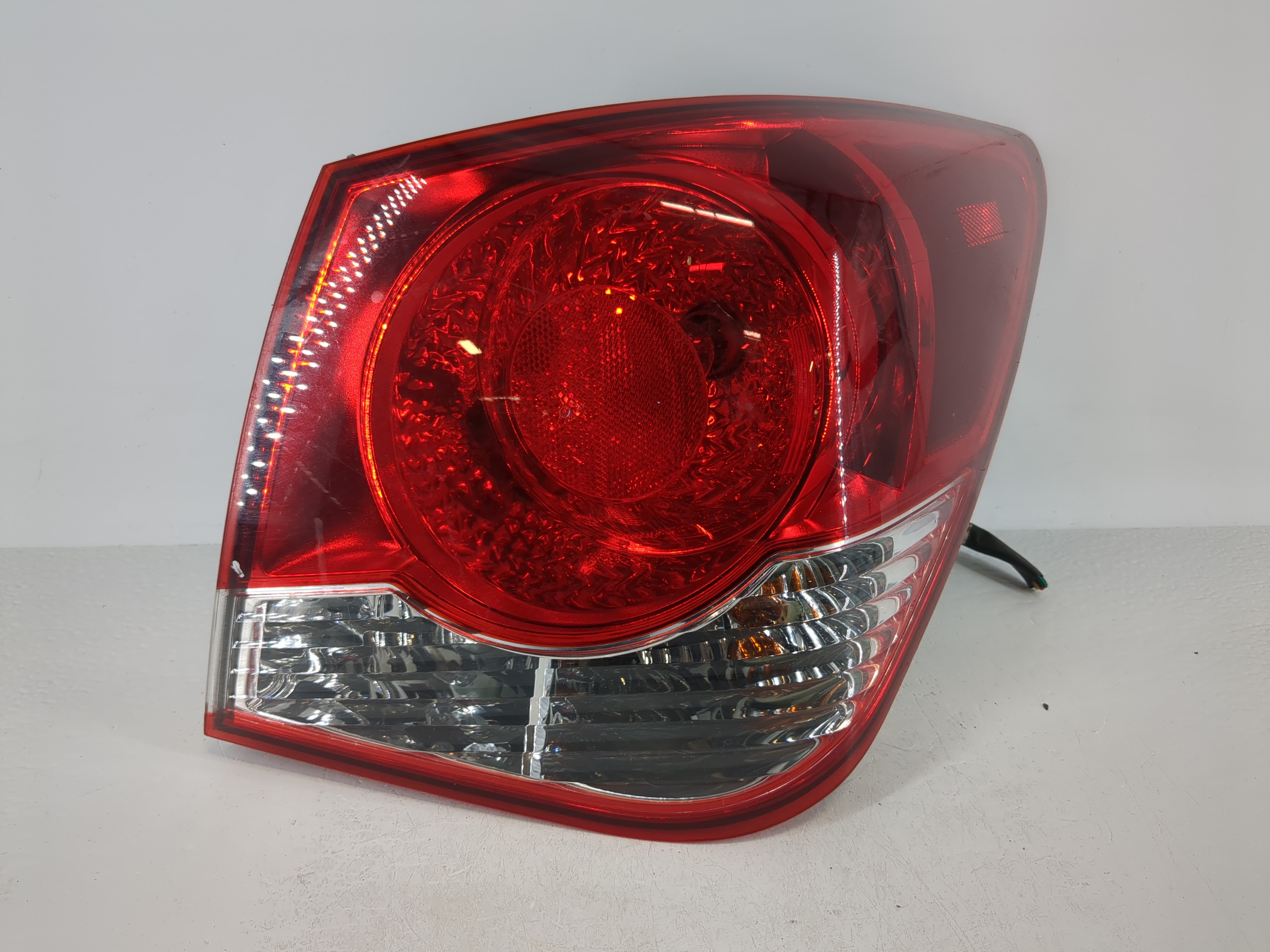 2011-2016 Chevrolet Cruze Passenger Right Side Tail Light Taillight Oem 1119517 - Oemusedautoparts1.com