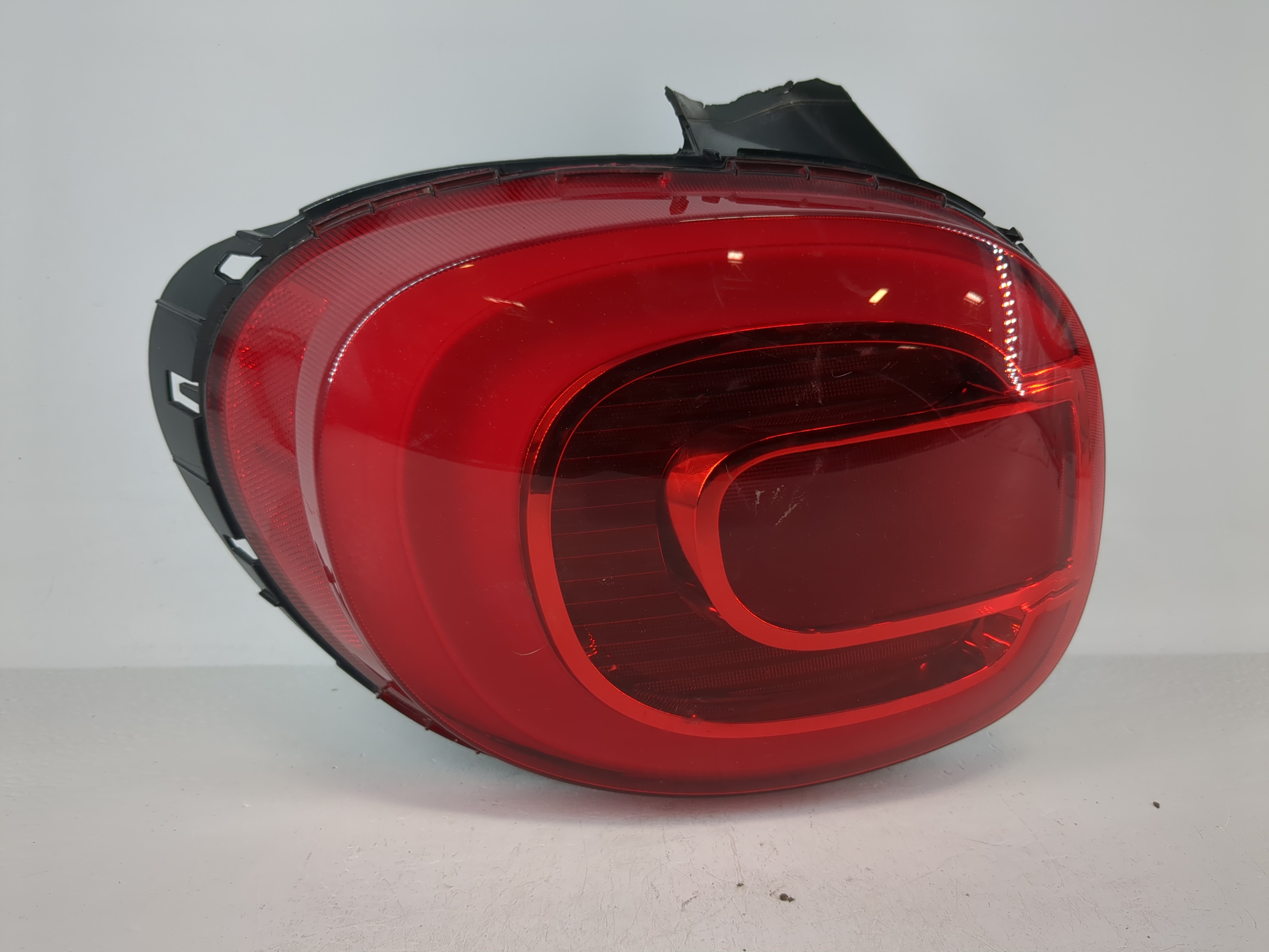 Picture of 2014 Fiat 500 Driver Left Side Tail Light Taillight Oem 1119518