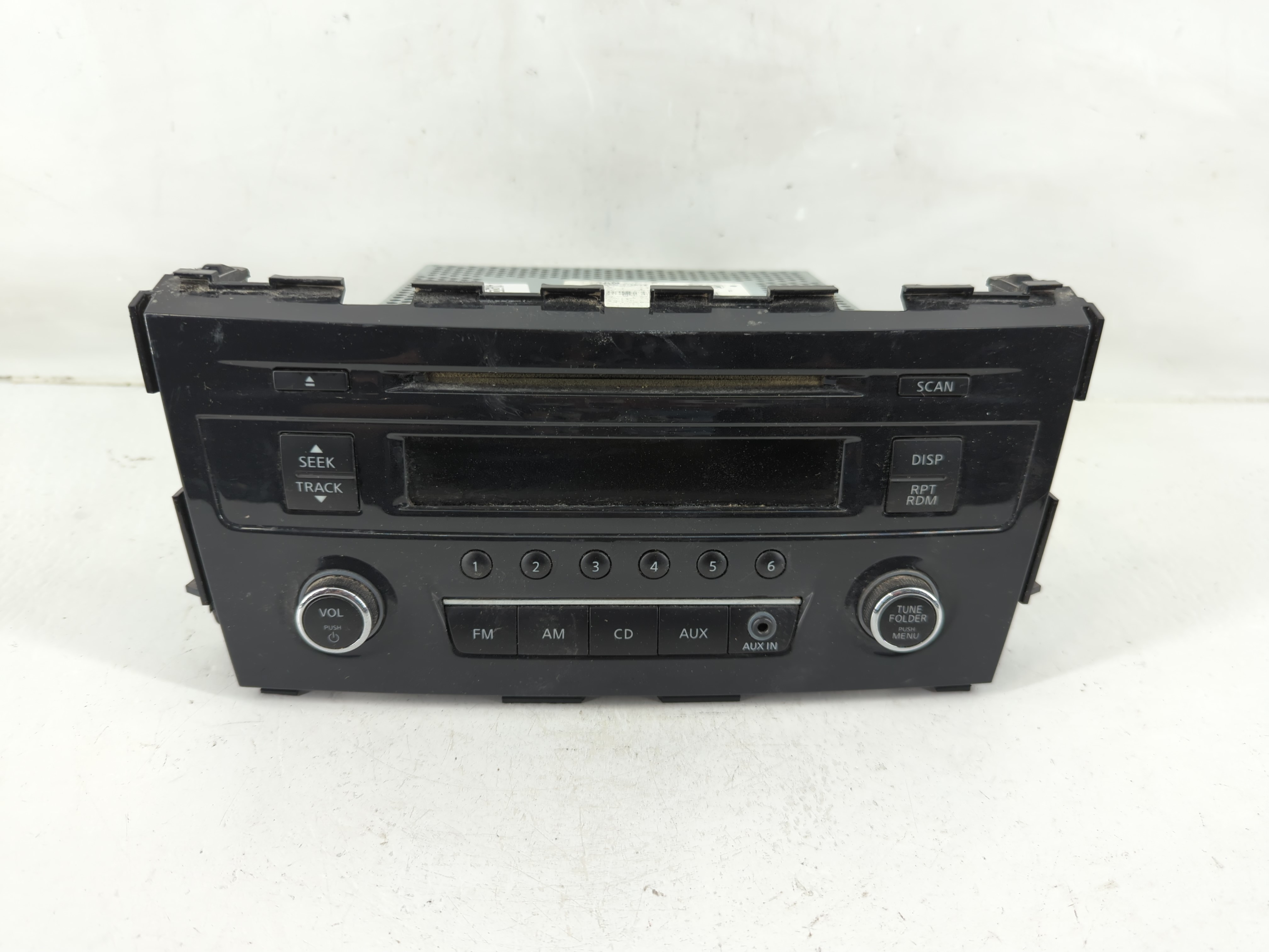 2013-2014 Nissan Altima Am Fm Cd Player Radio Receiver 1119534 - Oemusedautoparts1.com