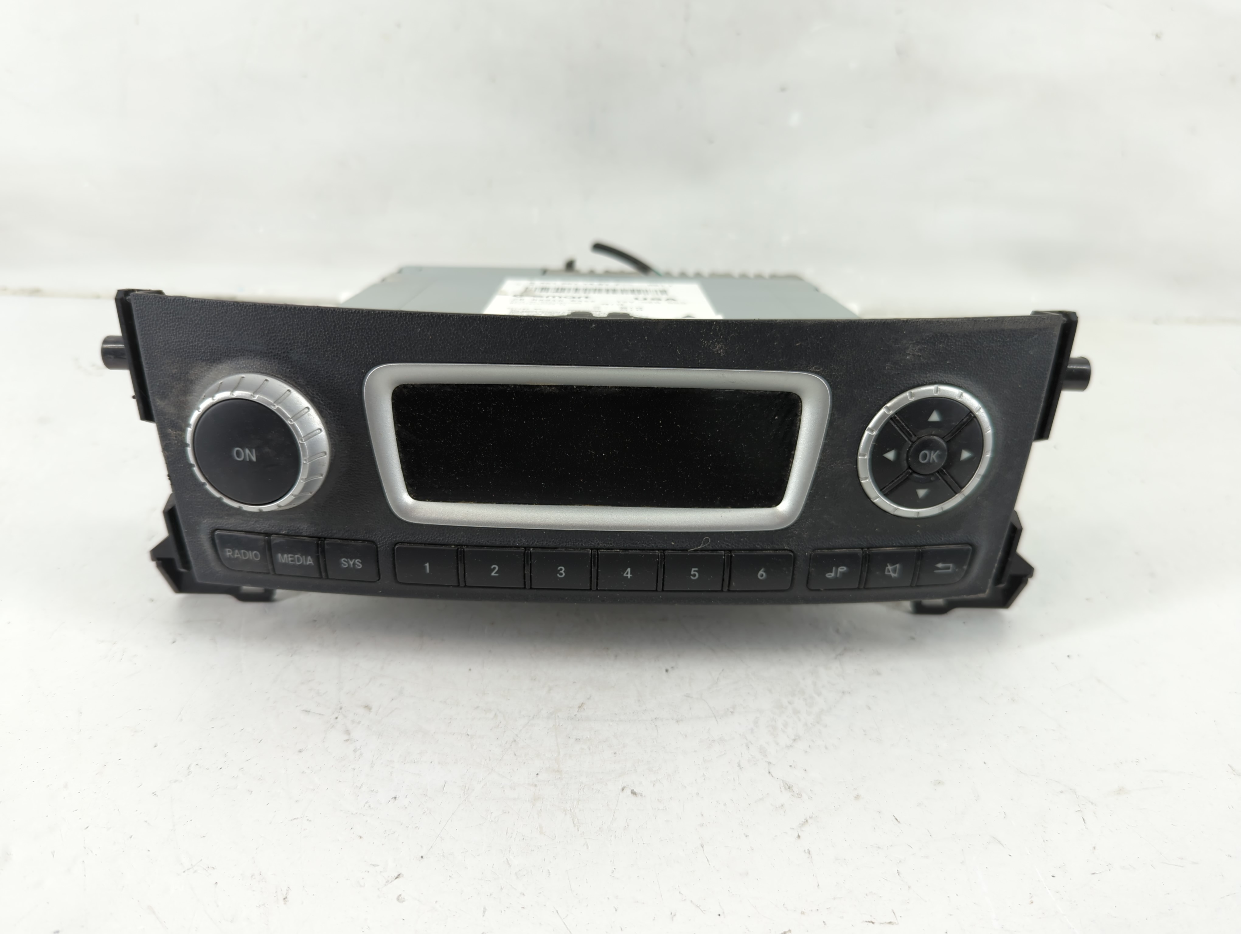 2008-2016 Smart Fortwo Am Fm Cd Player Radio Receiver 1119565 - Oemusedautoparts1.com