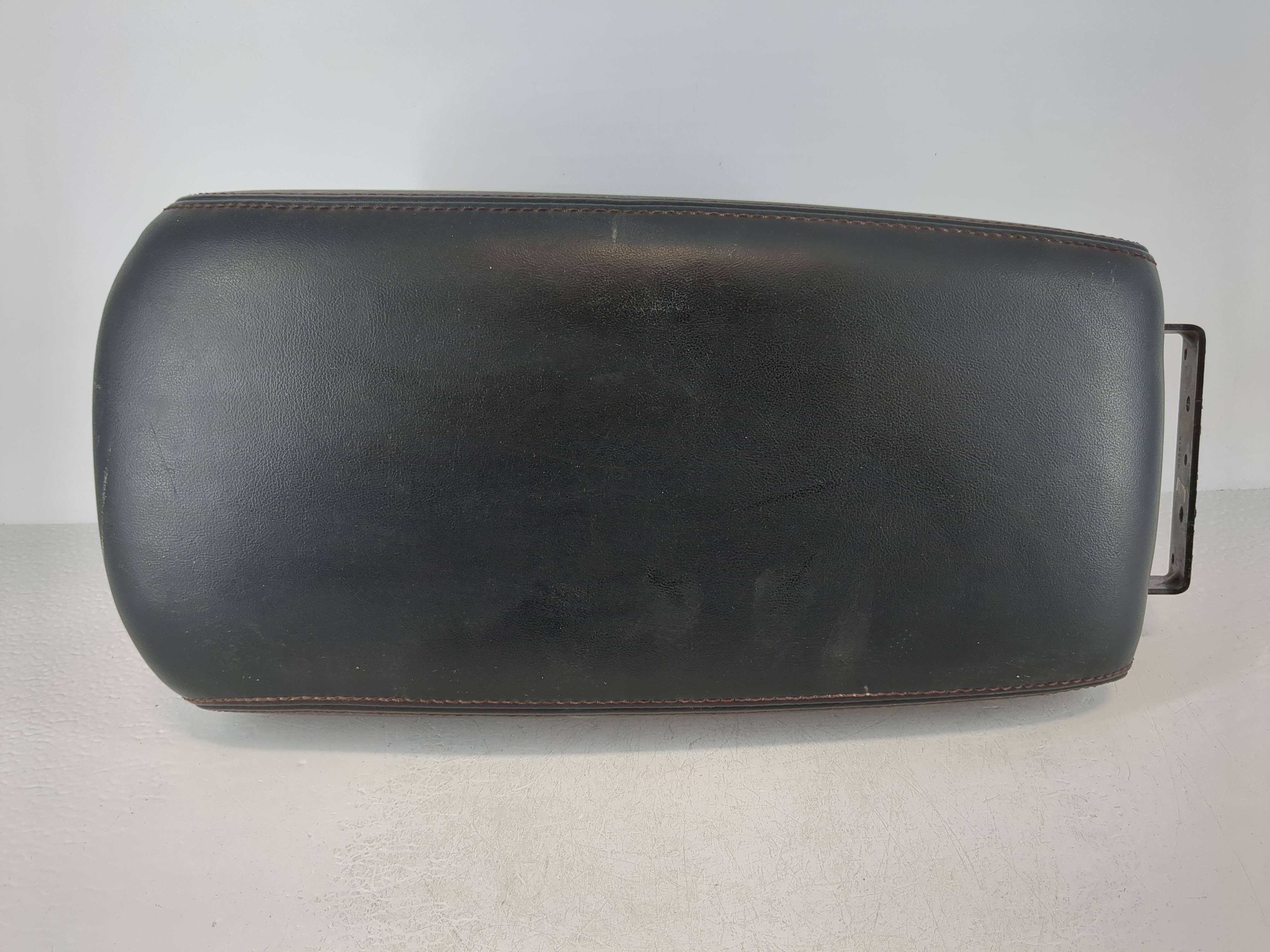 2009 Nissan Maxima Center Console Armrest Cover Lid Black 1119625 - Oemusedautoparts1.com