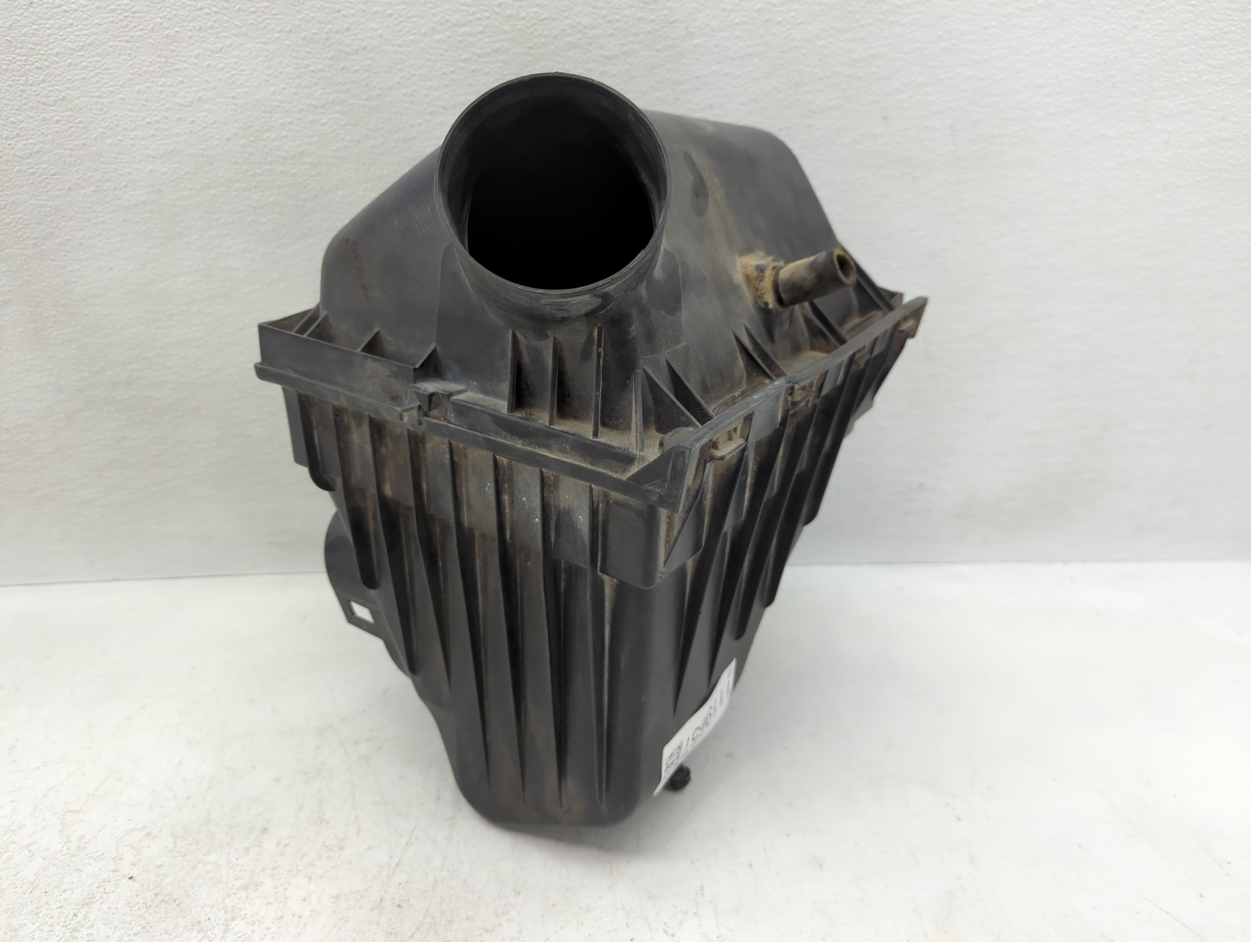 Picture of 2007-2011 Dodge Nitro Air Cleaner Intake-duct Hose Tube 1119657