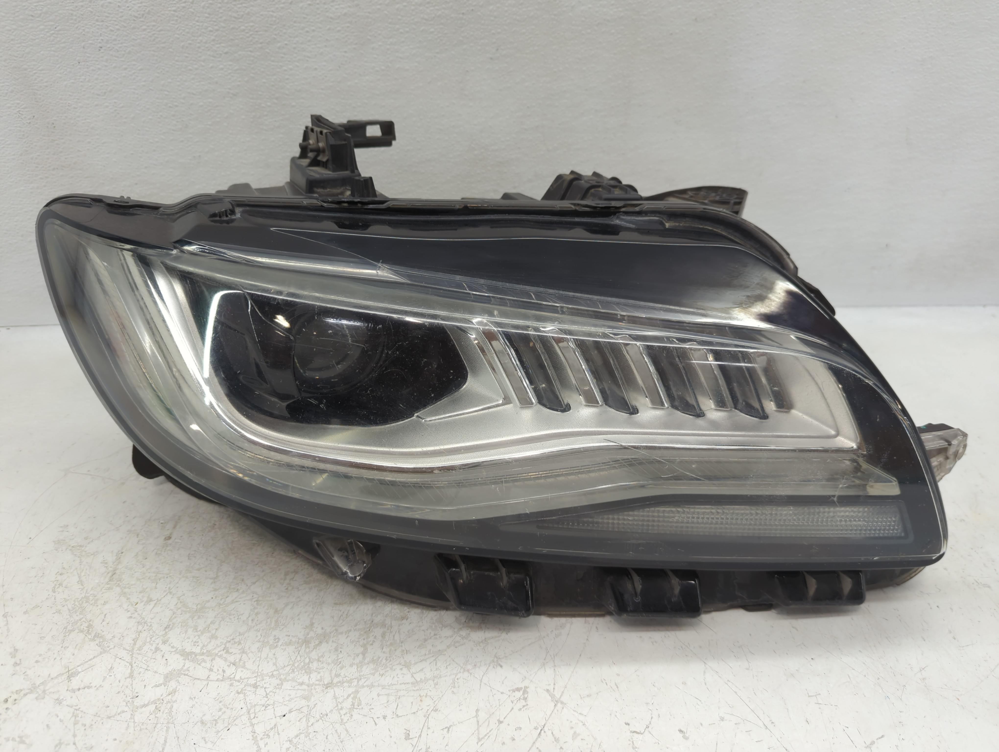 Picture of 2017-2017 Lincoln Mkz Passenger Right Oem Head Light Headlight Lamp 1119680