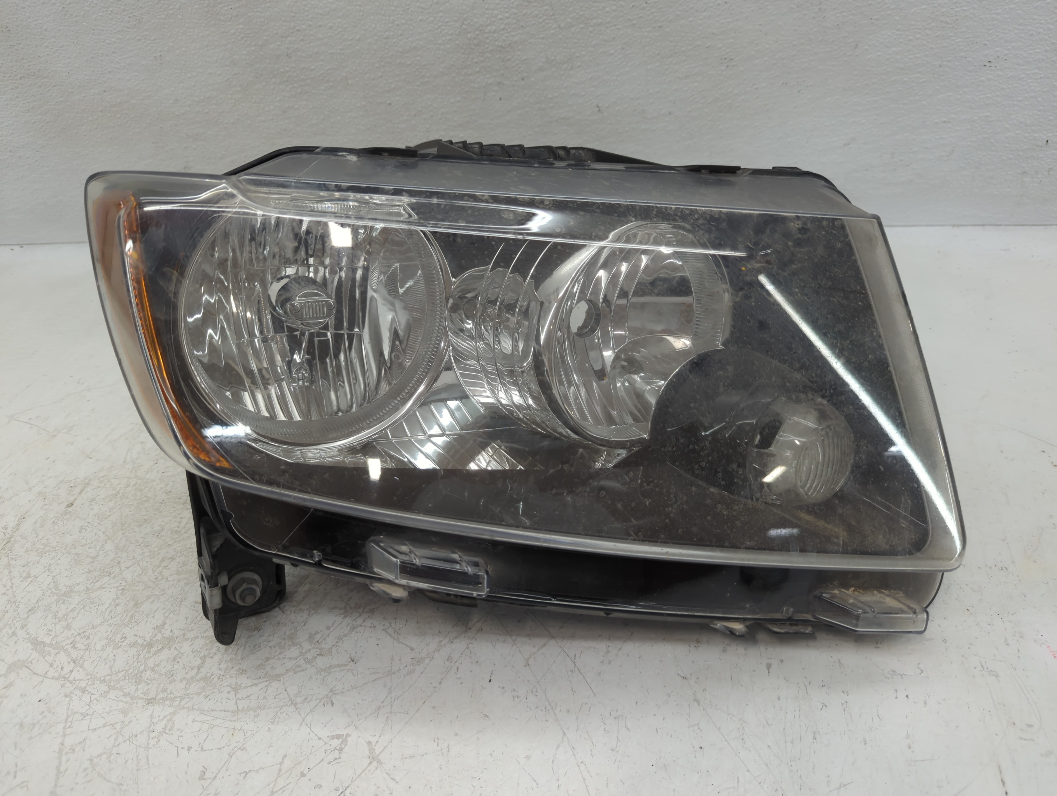 2012-2017 Jeep Compass Passenger Right Oem Head Light Headlight Lamp 1119684 - Oemusedautoparts1.com