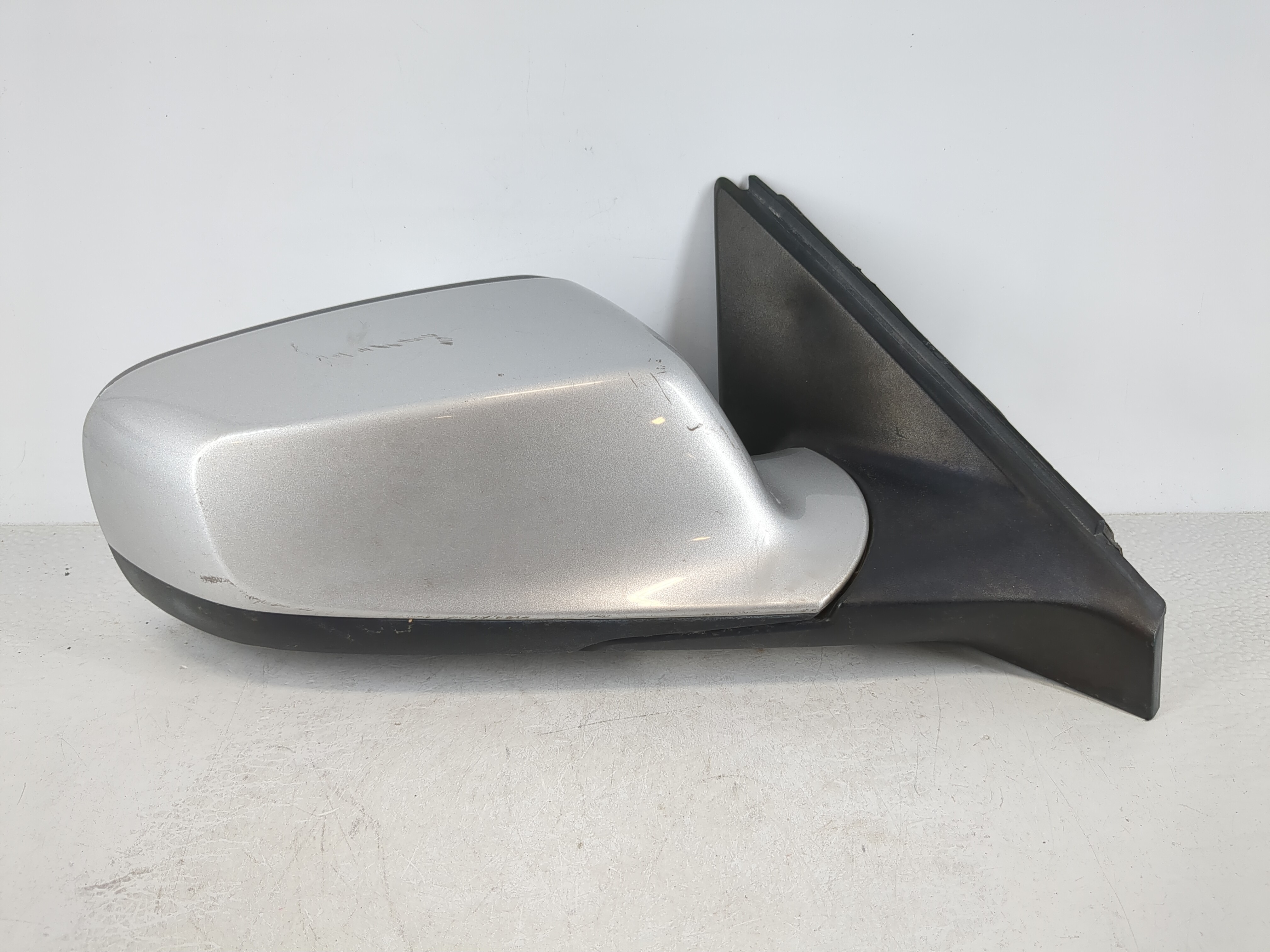 2013-2016 Buick Lacrosse Passenger Right Side View Power Door Mirror 1119711 - Oemusedautoparts1.com