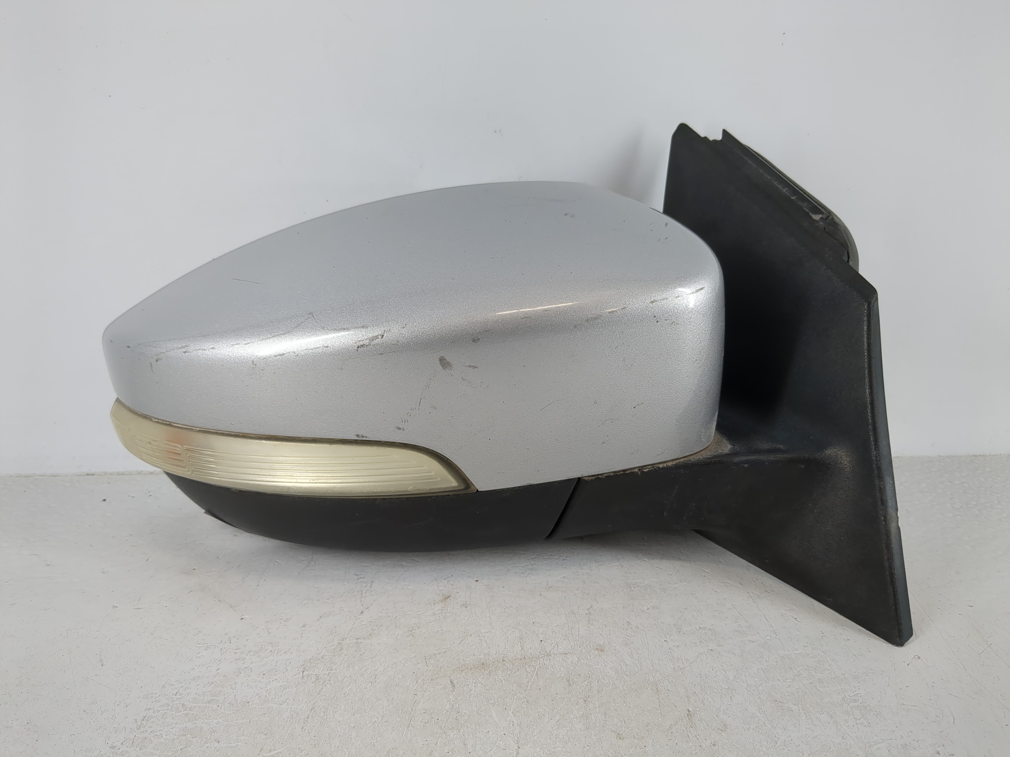 2012-2014 Ford Focus Passenger Right Side View Power Door Mirror Grey 1119730 - Oemusedautoparts1.com