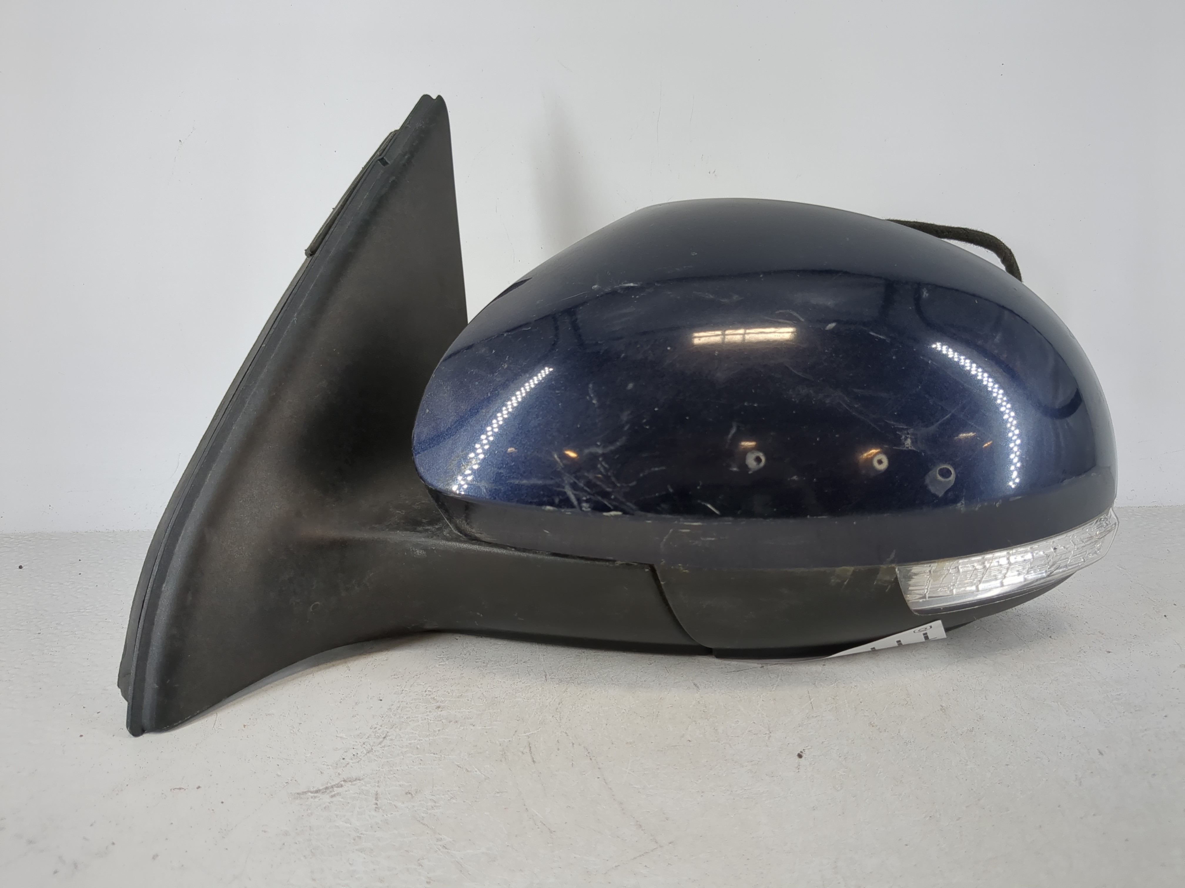 2009-2018 Volkswagen Tiguan Driver Left Side View Power Door Mirror 1119738 - Oemusedautoparts1.com