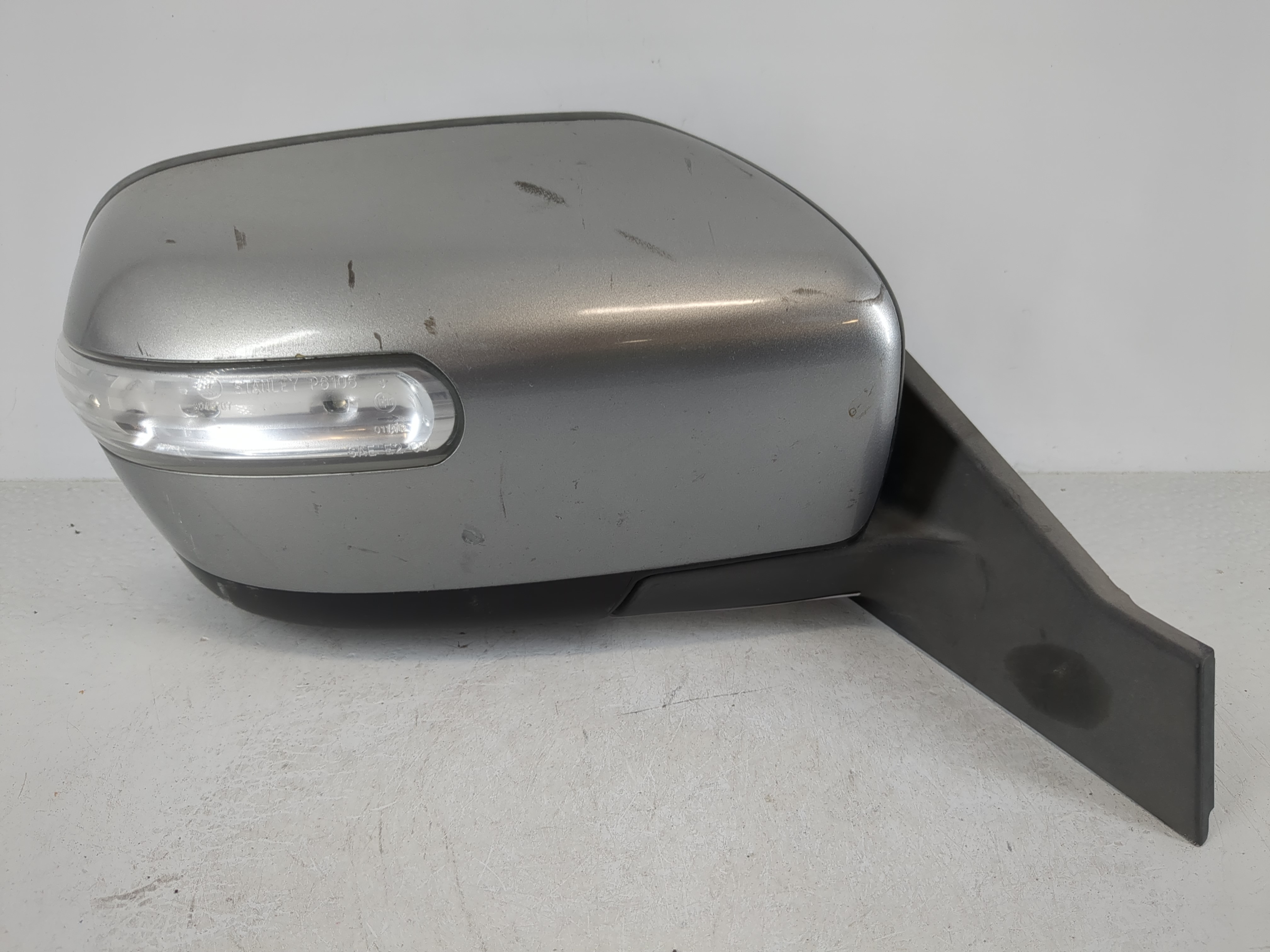 2013-2017 Mazda 5 Passenger Right Side View Power Door Mirror Silver 1119741 - Oemusedautoparts1.com