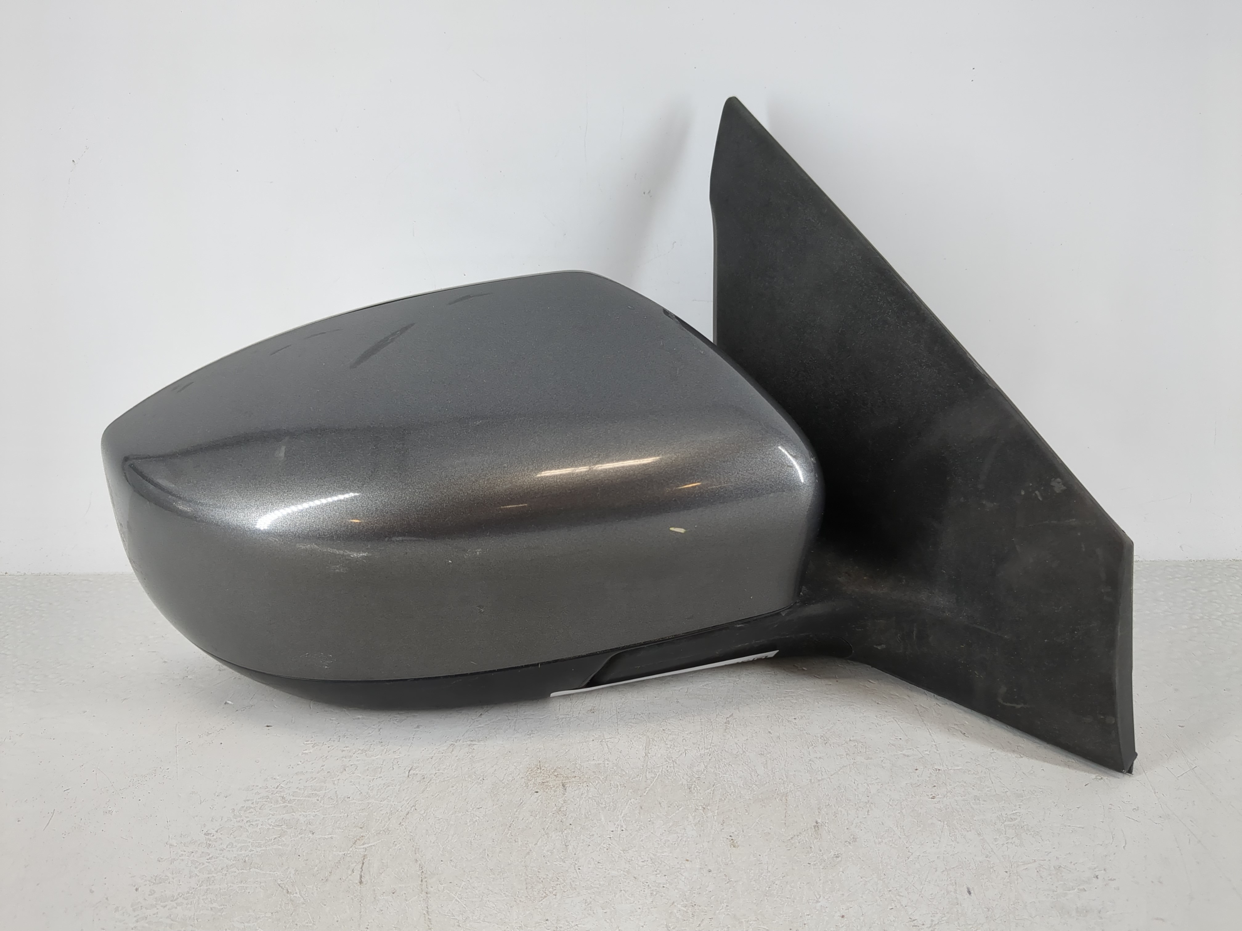2013-2015 Nissan Sentra Passenger Right Side View Power Door Mirror 1119750 - Oemusedautoparts1.com