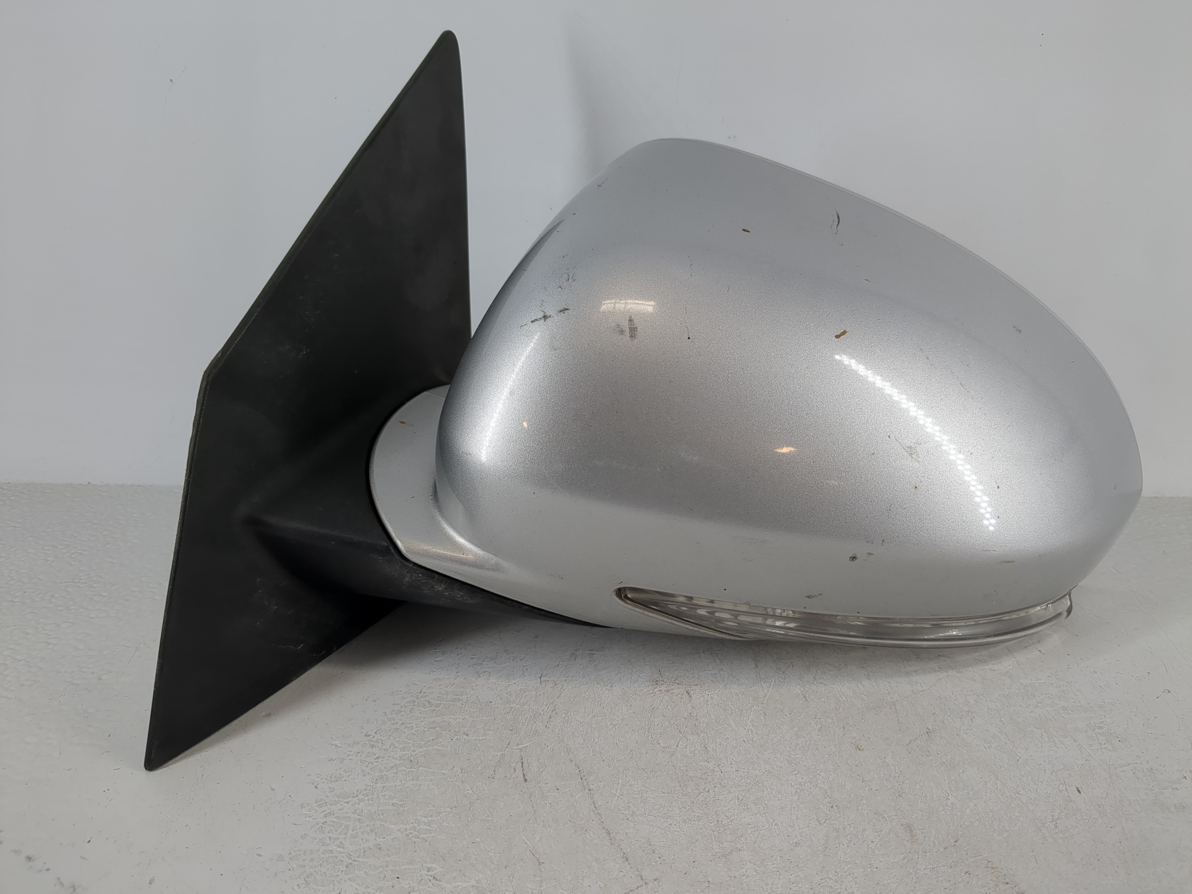 2008-2012 Buick Enclave Driver Left Side View Power Door Mirror Silver 1119754 - Oemusedautoparts1.com