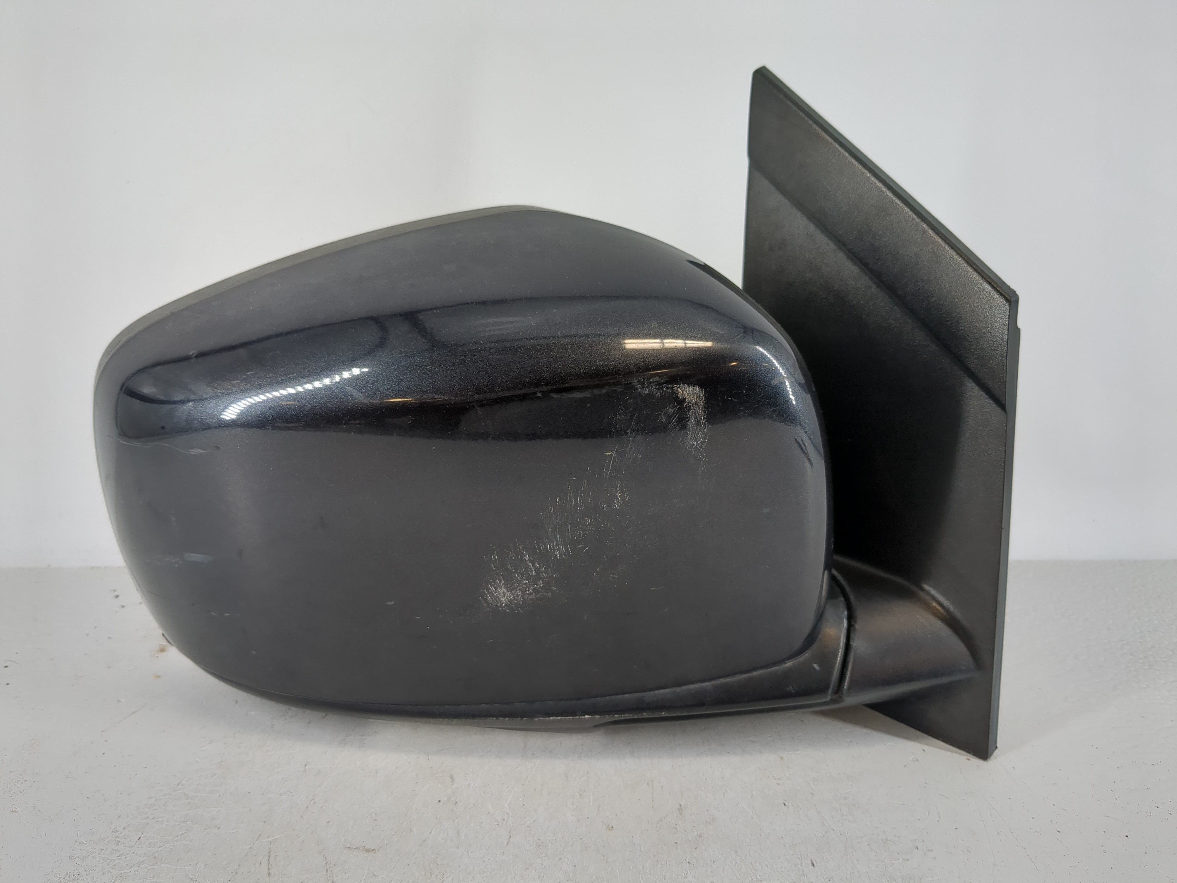 2011 Chrysler Town & Country Passenger Right Side View Power Door Mirror 1119766 - Oemusedautoparts1.com