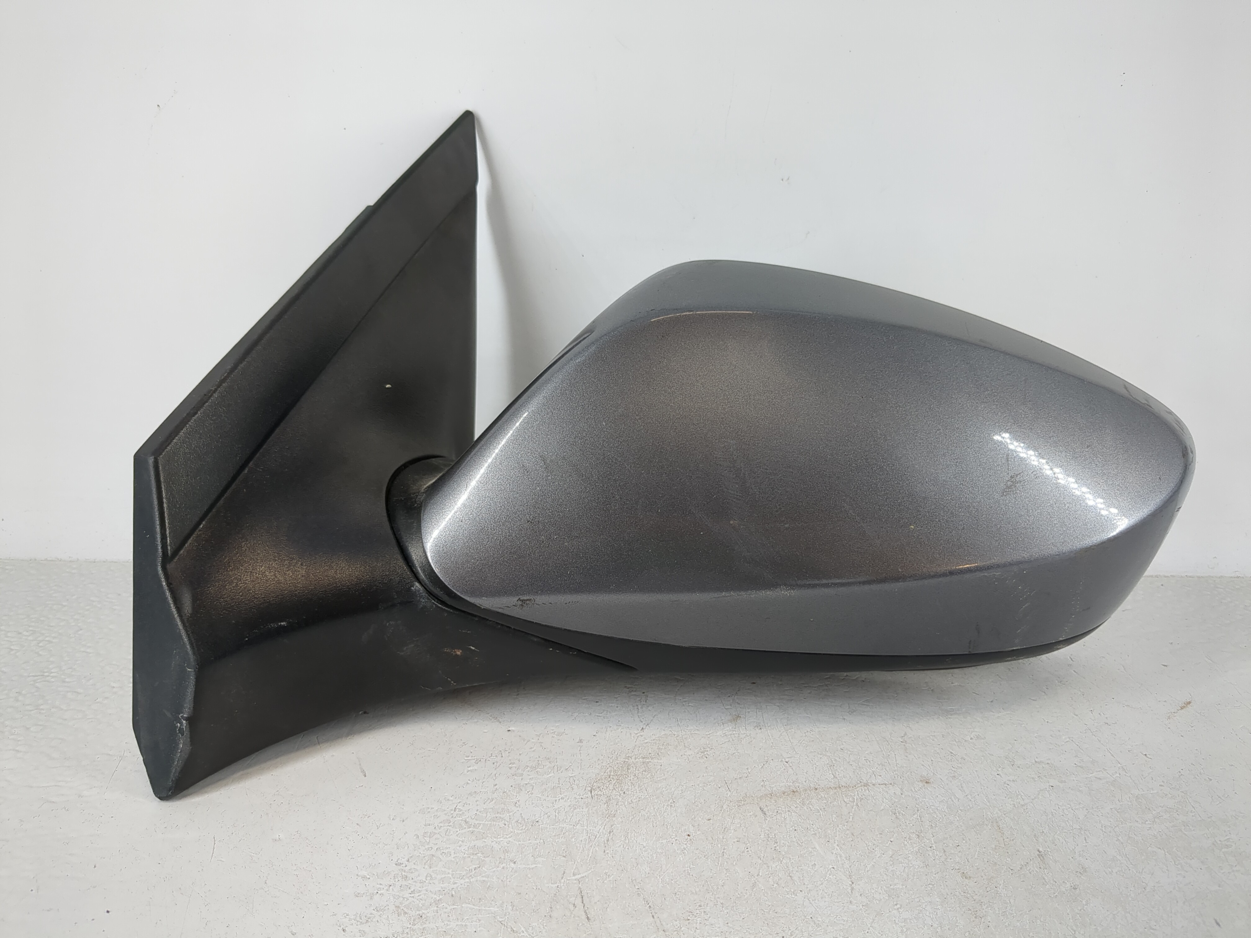 2012-2017 Hyundai Accent Driver Left Side View Power Door Mirror Grey 1119768 - Oemusedautoparts1.com