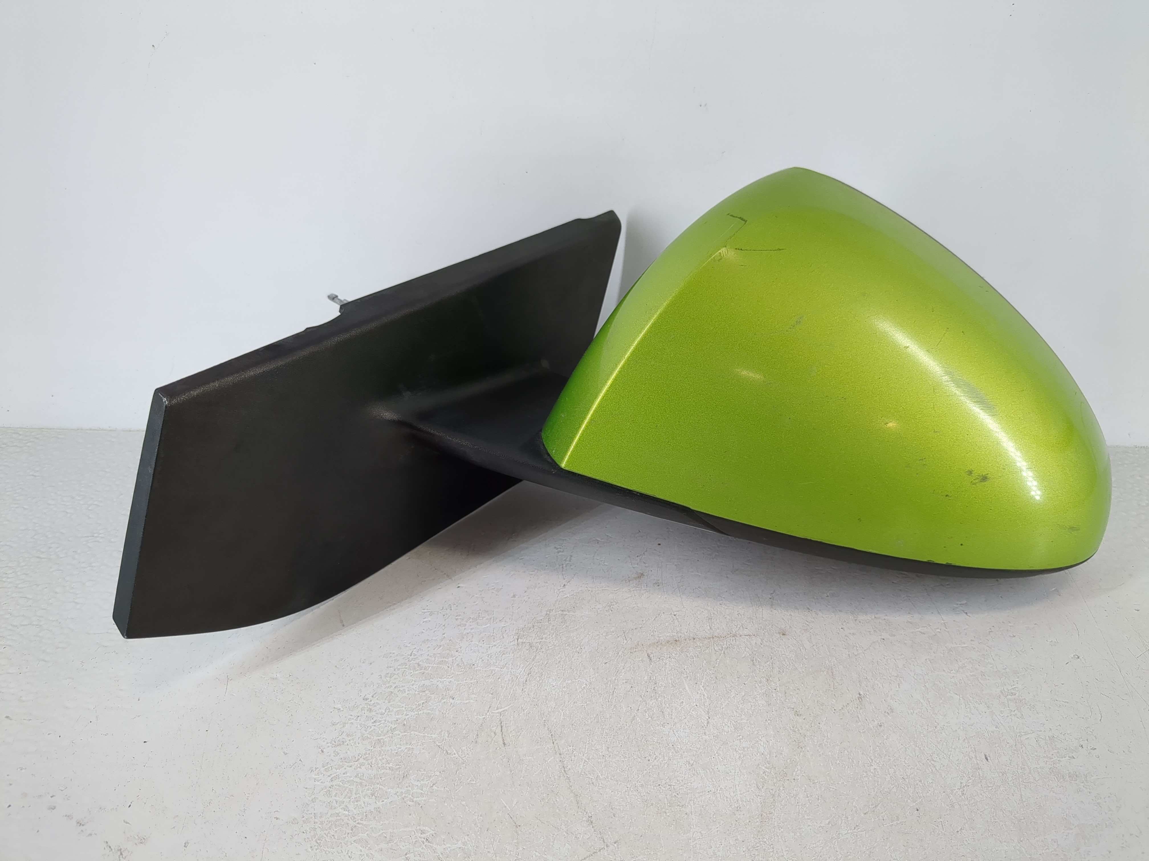 2013-2015 Chevrolet Spark Driver Left Side View Power Door Mirror Green 1119773 - Oemusedautoparts1.com