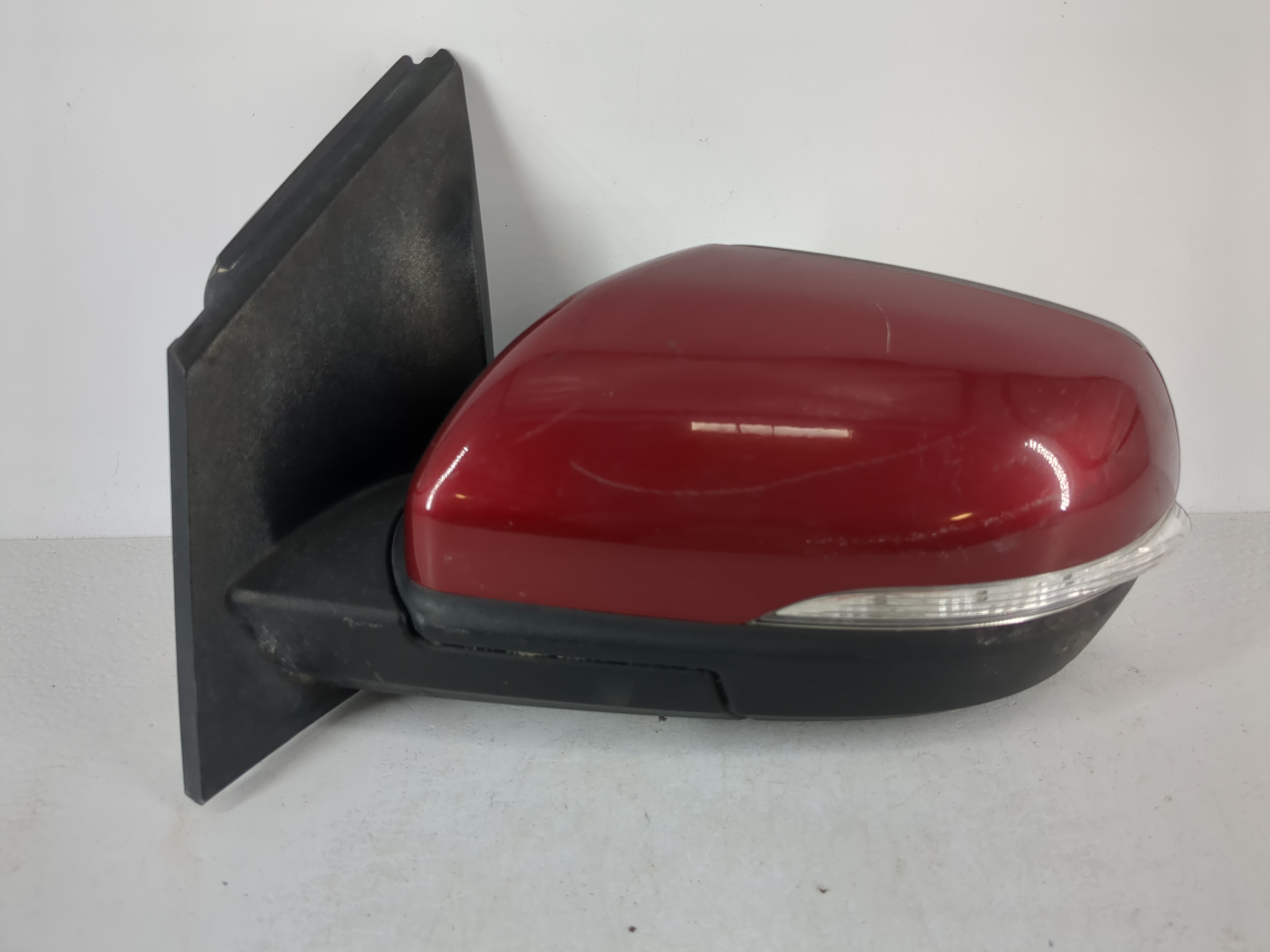 2015-2018 Ford Edge Driver Left Side View Power Door Mirror Red 1119774 - Oemusedautoparts1.com