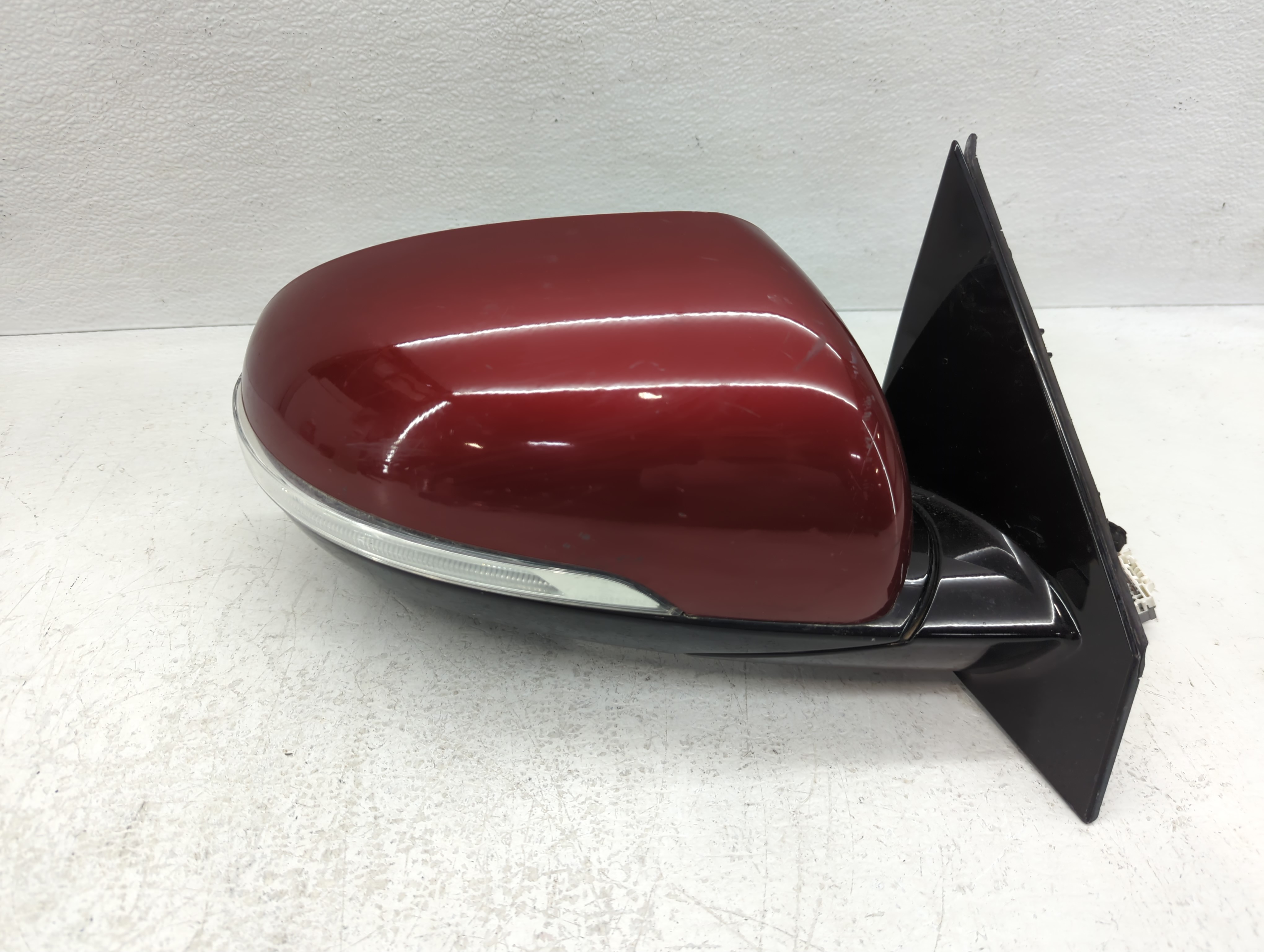 2019 Kia Sorento Passenger Right Side View Power Door Mirror Red 1119810 - Oemusedautoparts1.com
